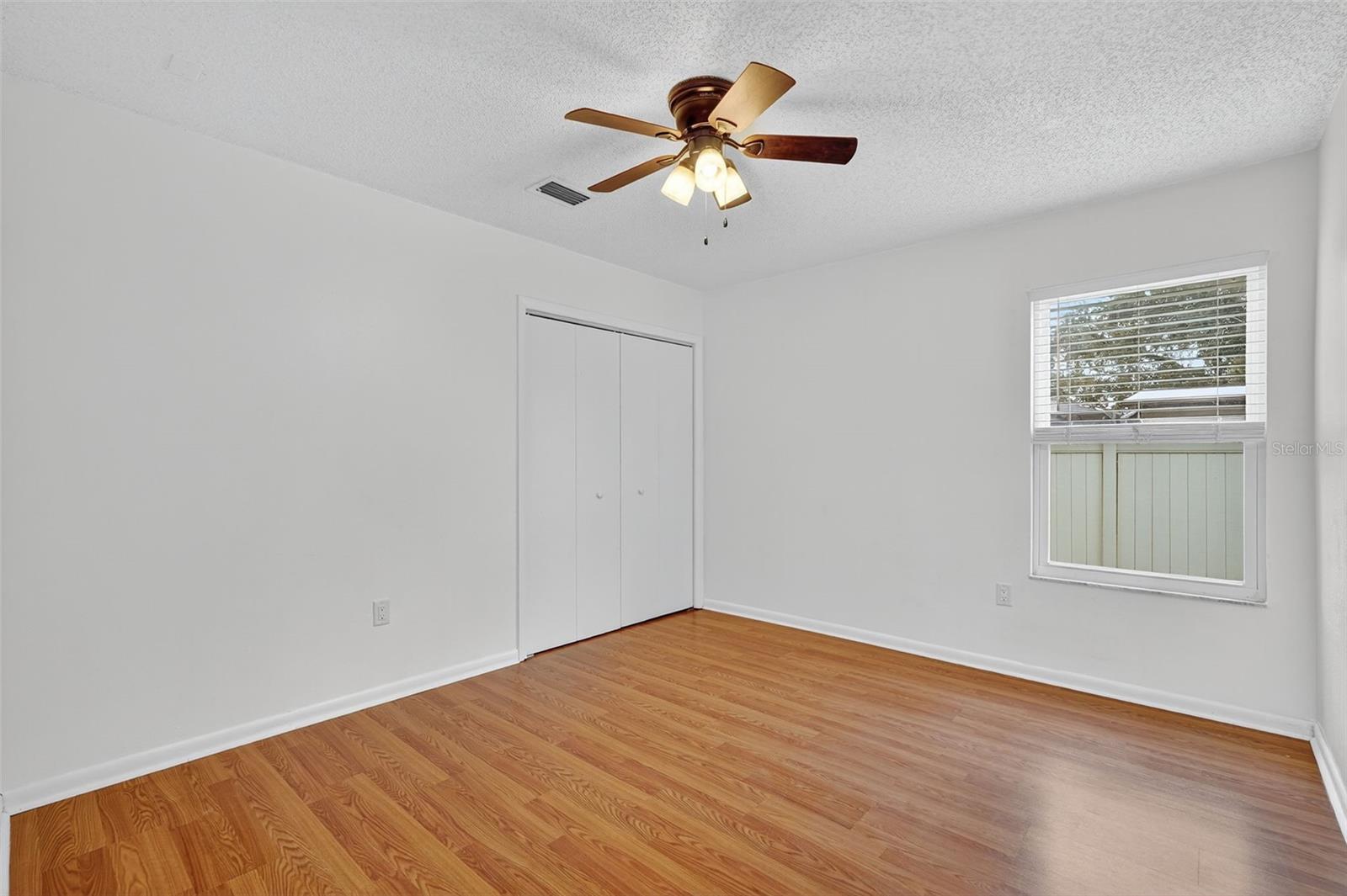 Image 39 of 59 For 1524 New Jersey Oaks Court