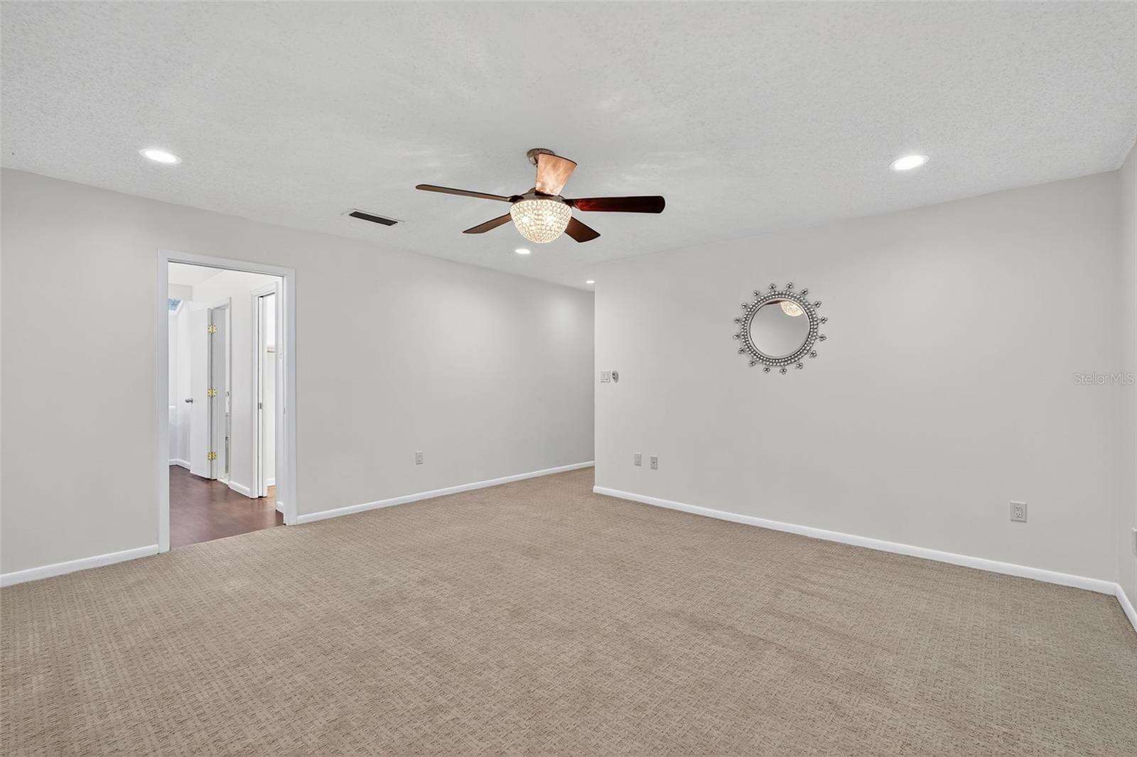 Image 44 of 59 For 1524 New Jersey Oaks Court