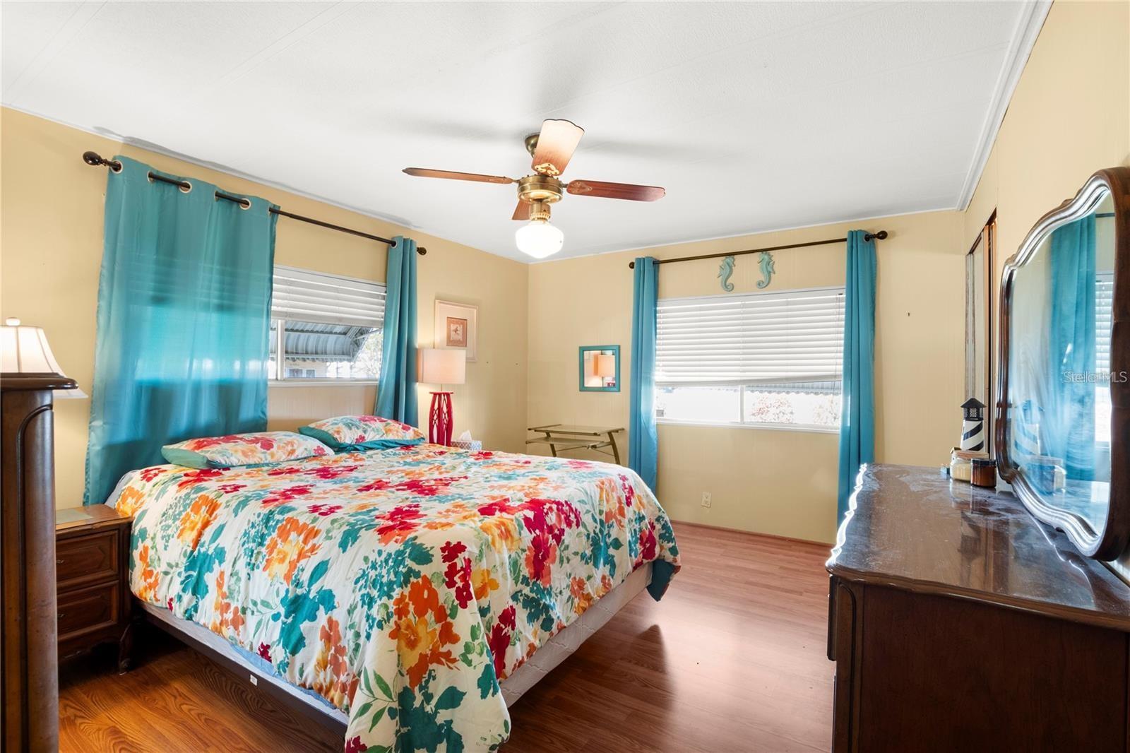 Image 17 of 31 For 12501 Ulmerton Road 89