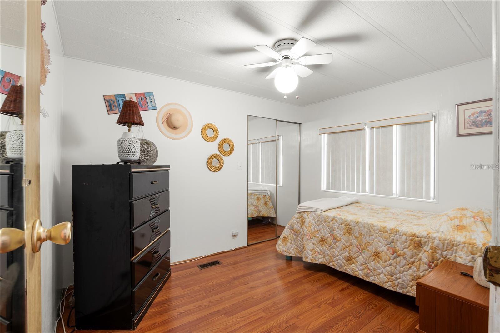 Image 22 of 31 For 12501 Ulmerton Road 89