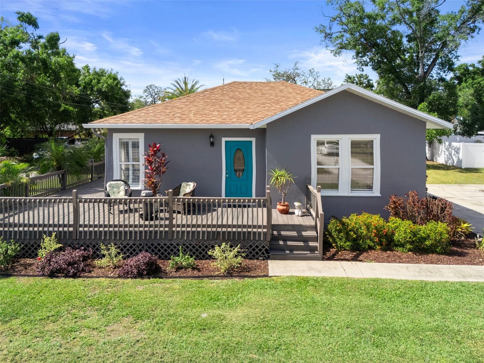 Listing photo id 51 for 1209 Adalee Street