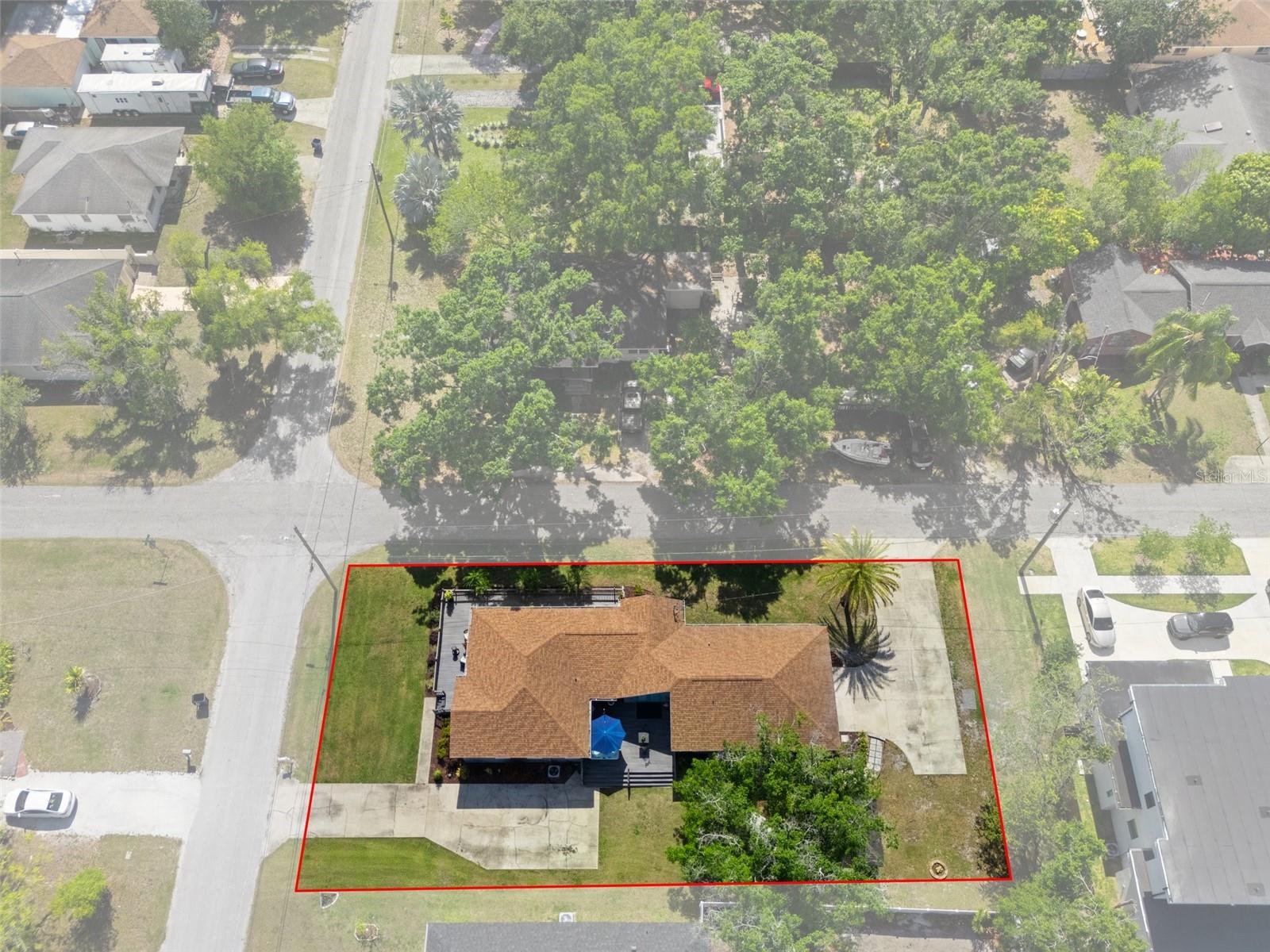 Listing photo id 64 for 1209 Adalee Street