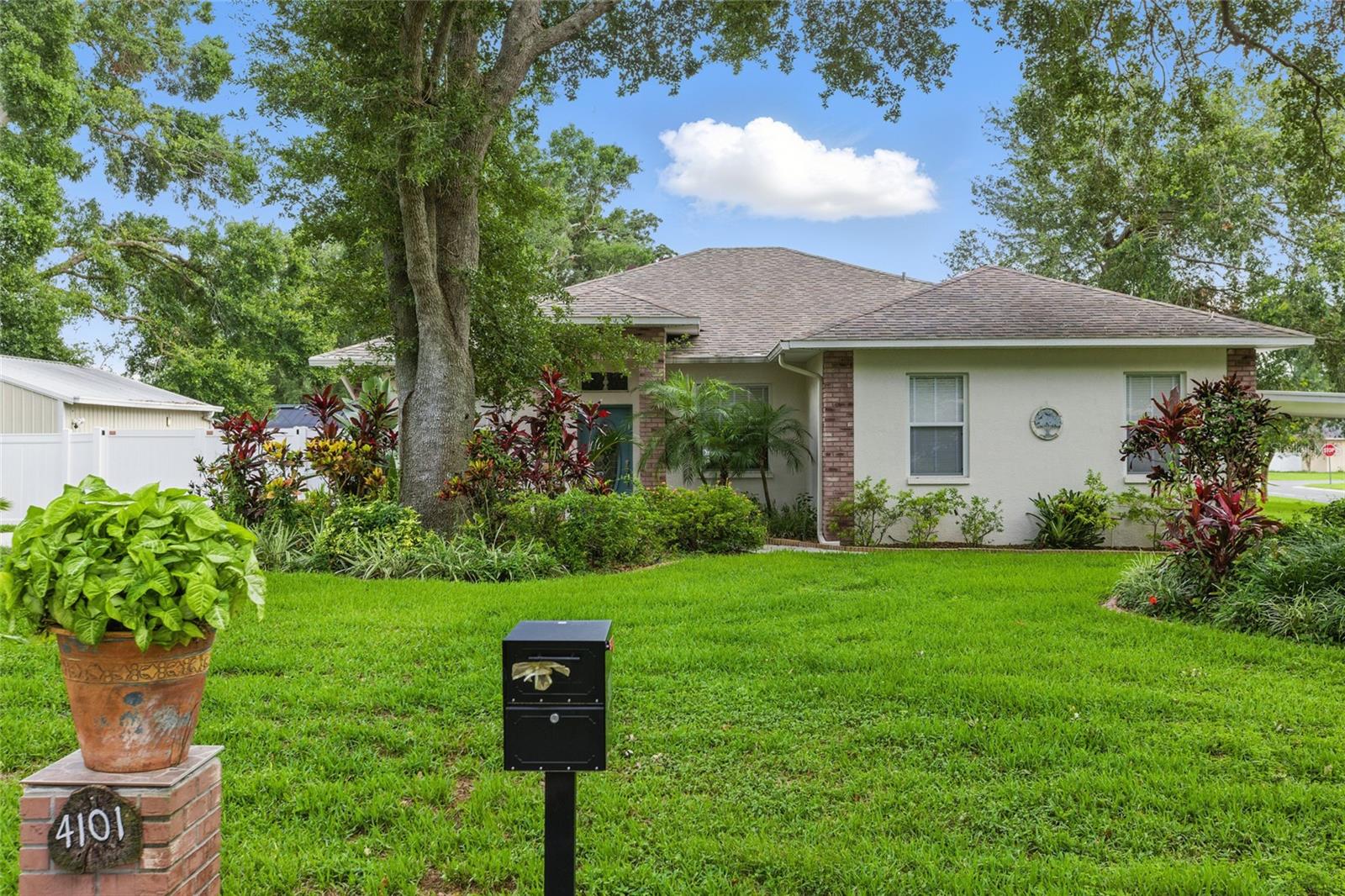 Details for 4101 Brooke Drive, VALRICO, FL 33594