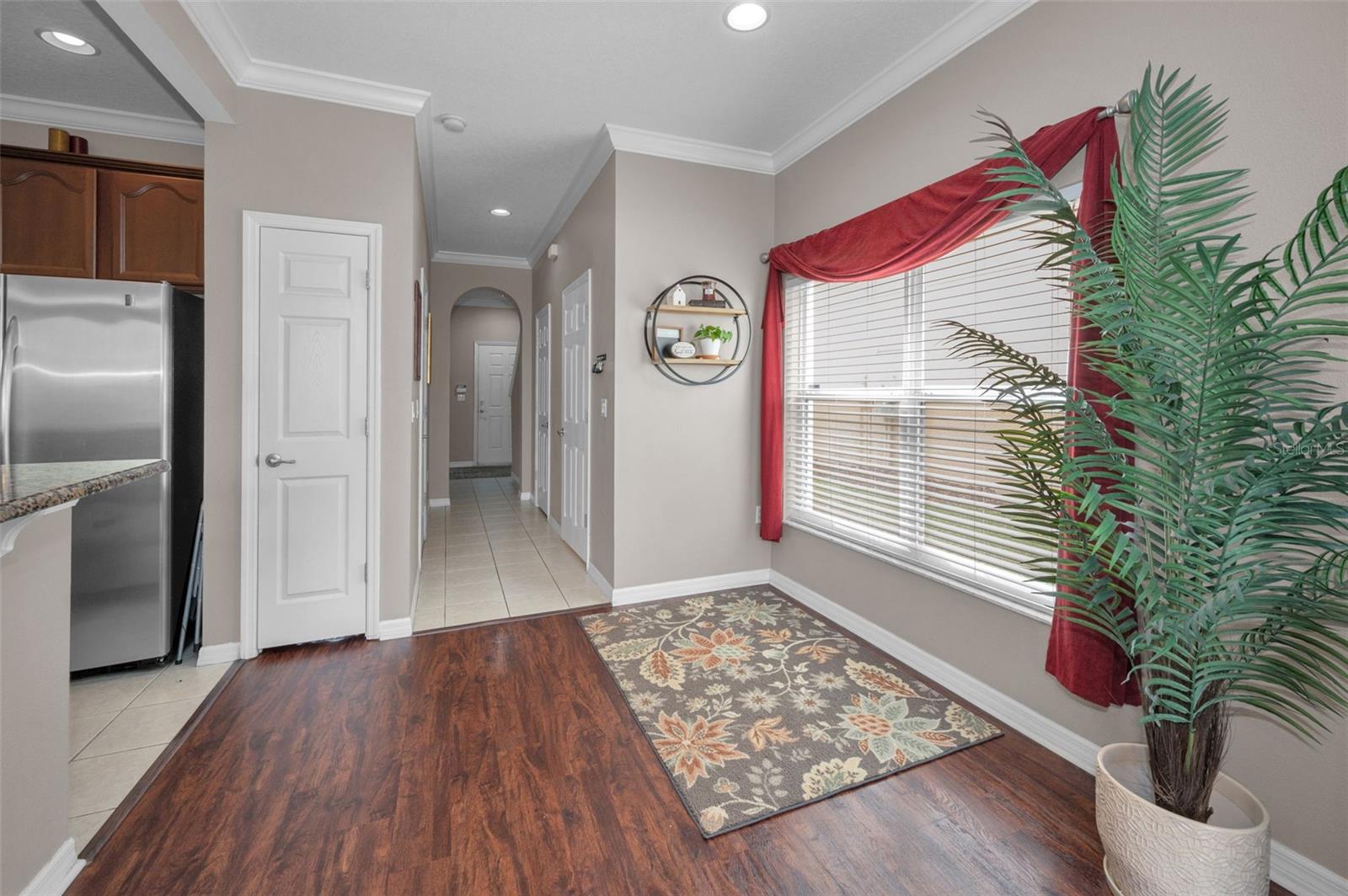 Listing photo id 9 for 6902 47th Lane N