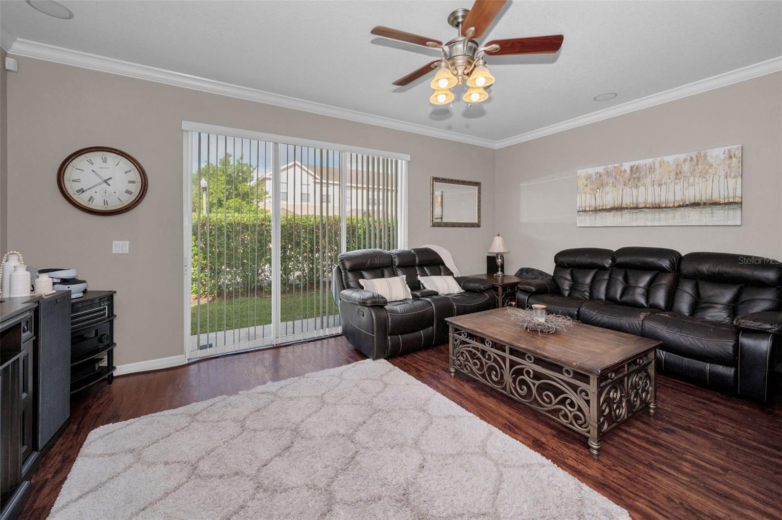 Listing photo id 11 for 6902 47th Lane N