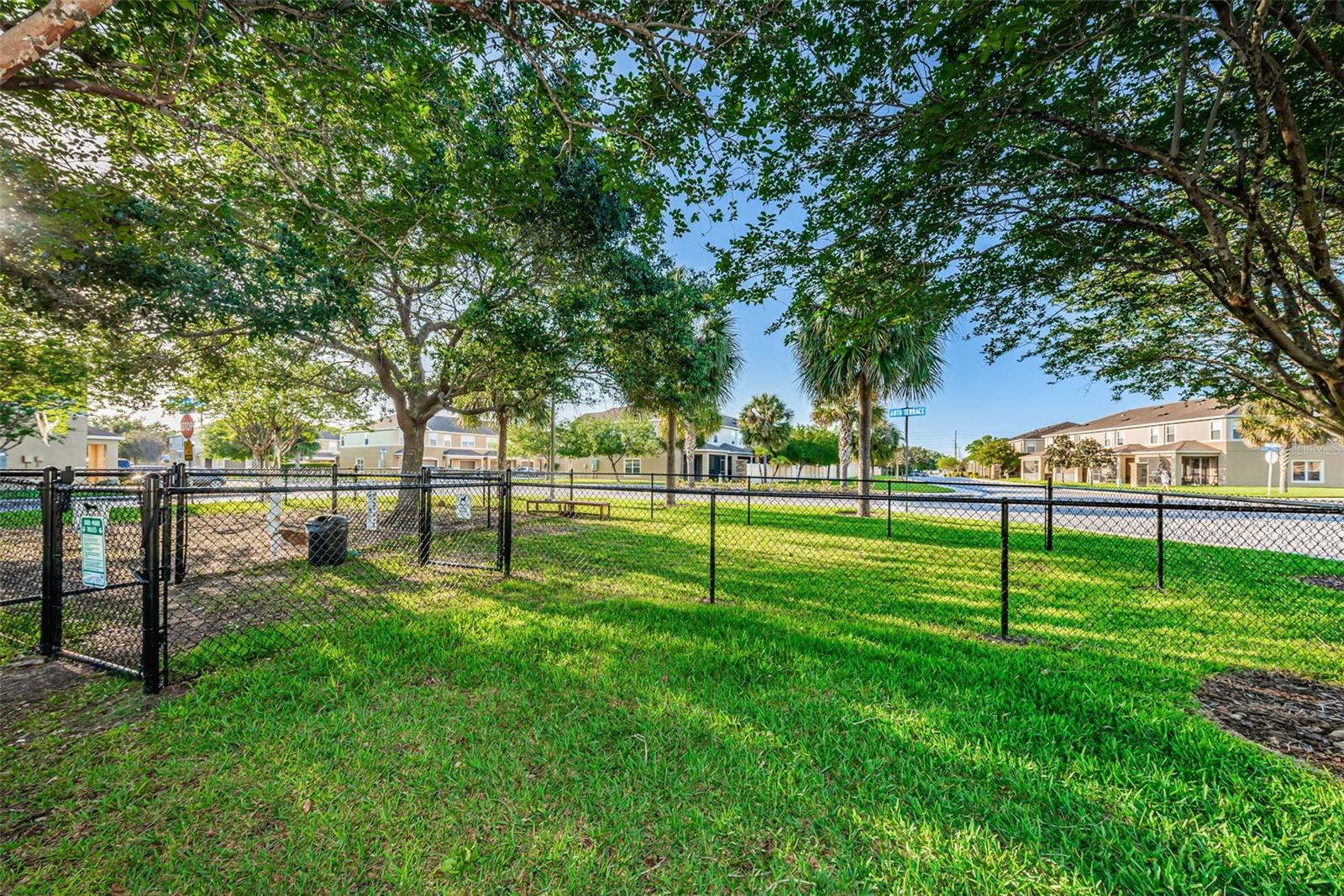 Listing photo id 42 for 6902 47th Lane N