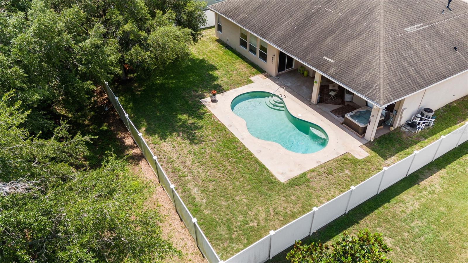 Image 39 of 51 For 11845 Newberry Grove Loop