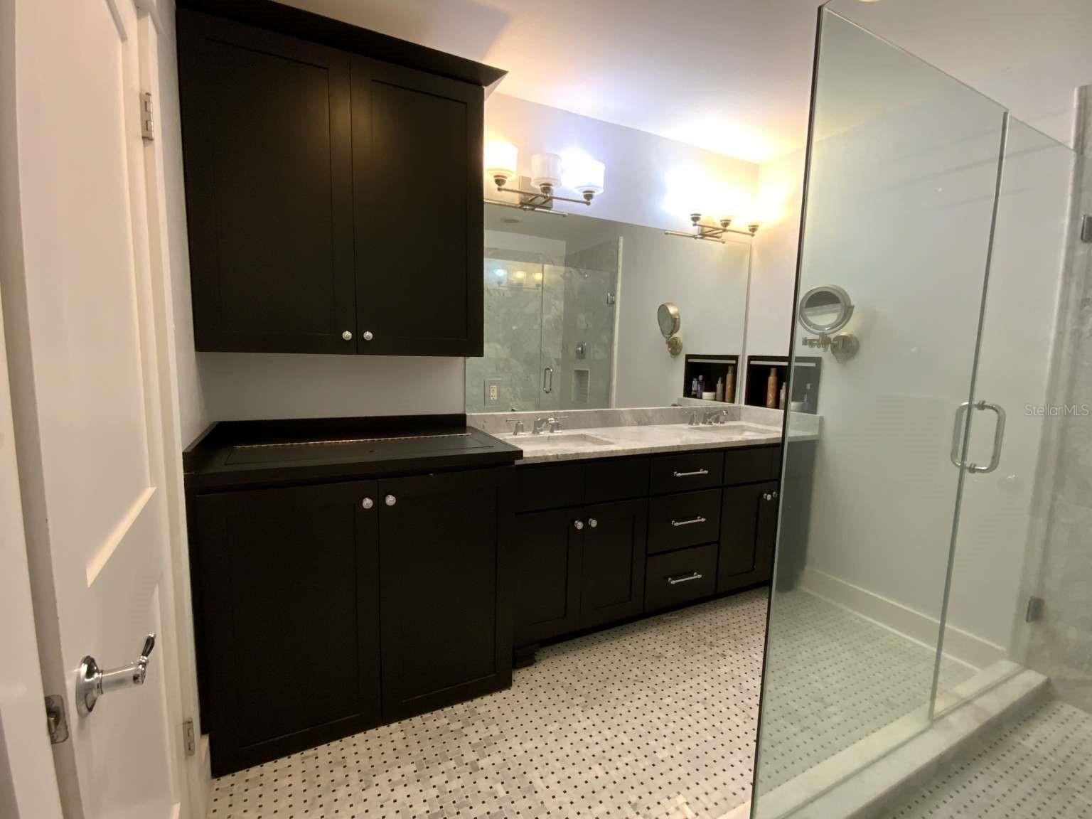 Listing photo id 12 for 209 Rosery Road
