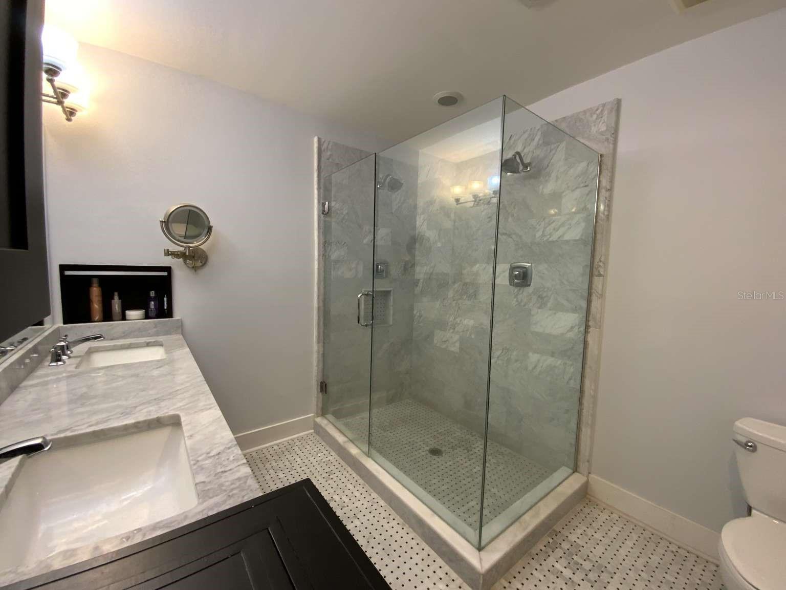 Listing photo id 13 for 209 Rosery Road