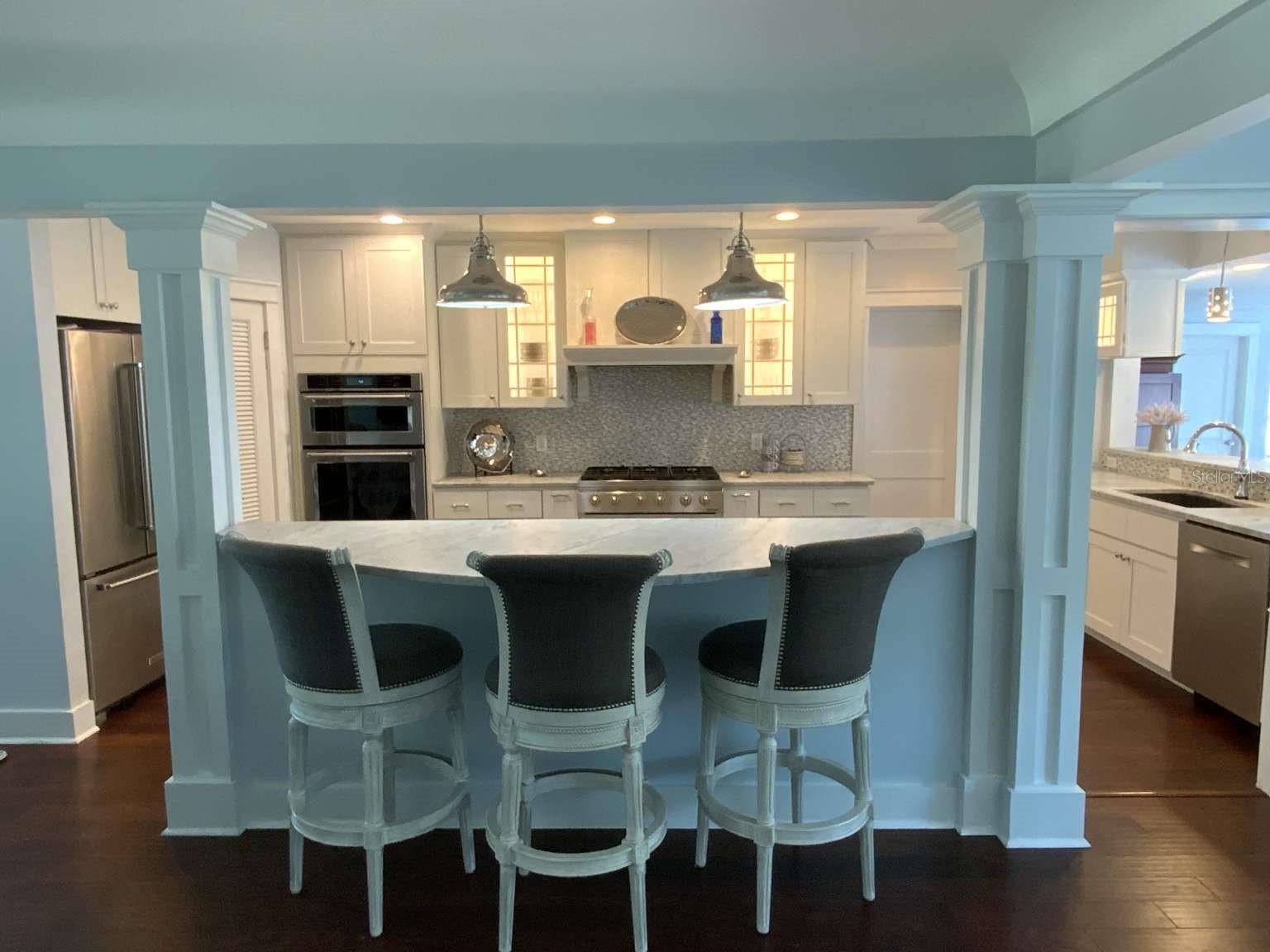Listing photo id 3 for 209 Rosery Road