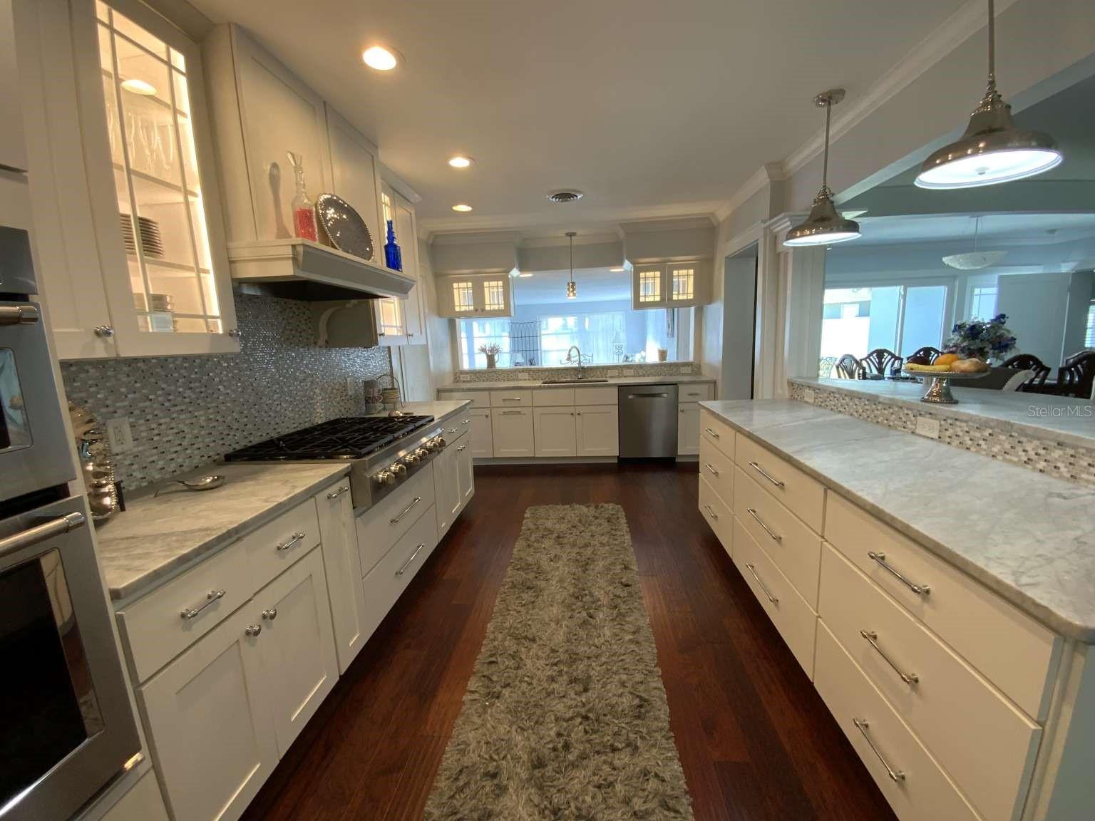 Listing photo id 6 for 209 Rosery Road