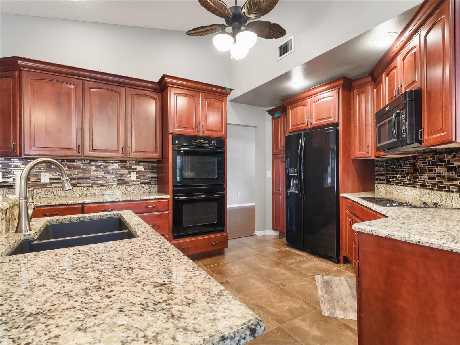 Image 2 of 28 For 994 Country Lake Circle