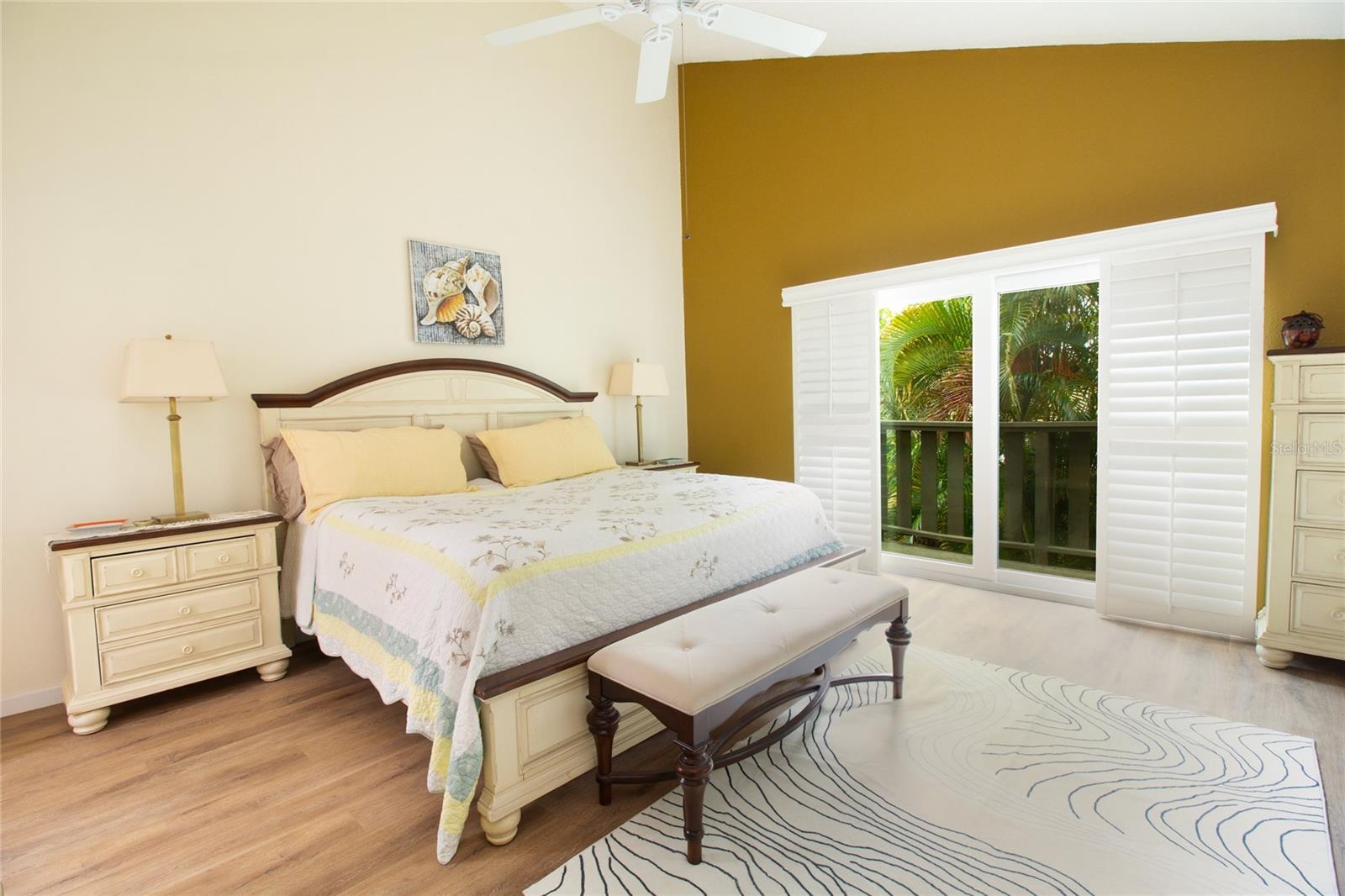 Image 11 of 26 For 2101 Sunset Point Road 1806