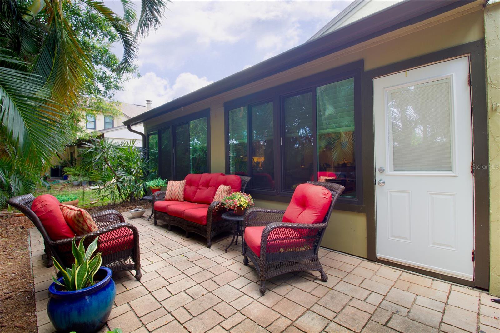 Image 21 of 26 For 2101 Sunset Point Road 1806