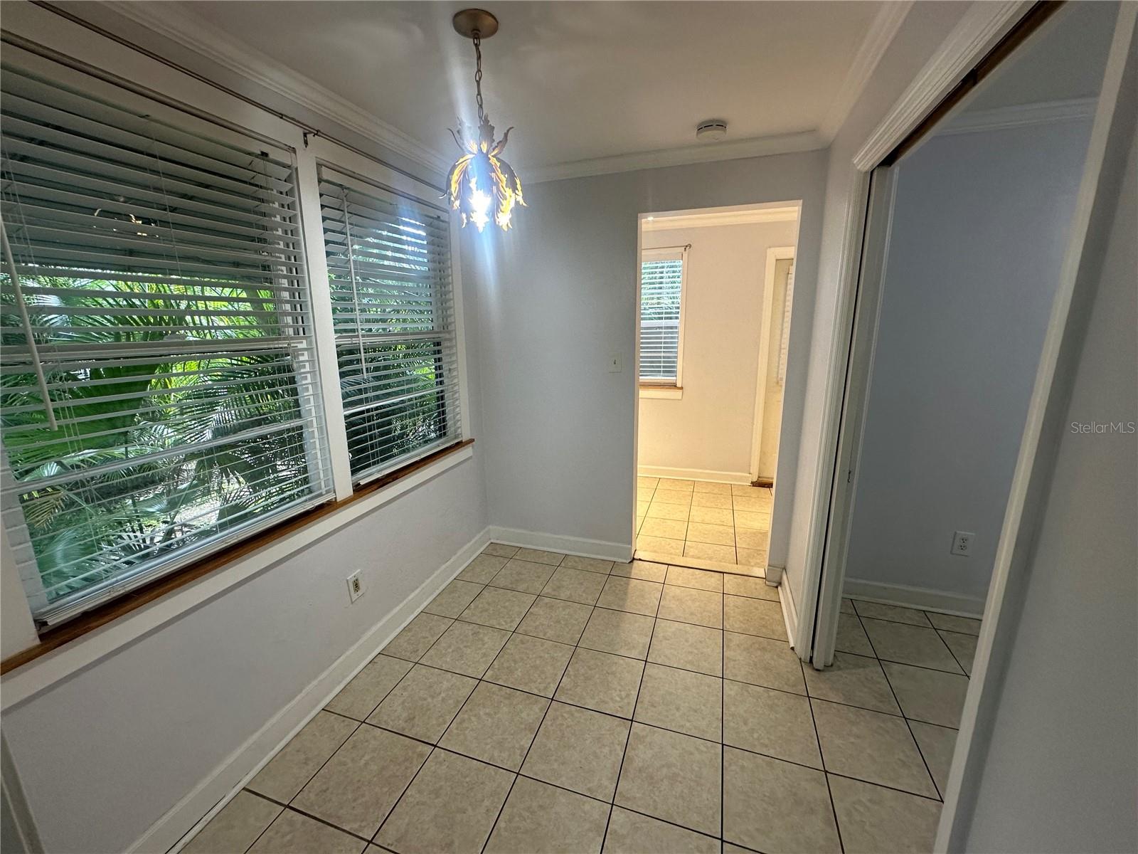 Image 15 of 39 For 122 19 Avenue N