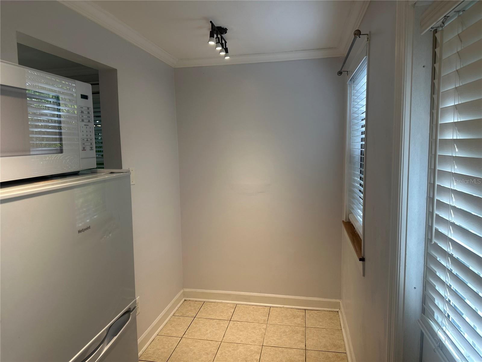 Image 16 of 39 For 122 19 Avenue N