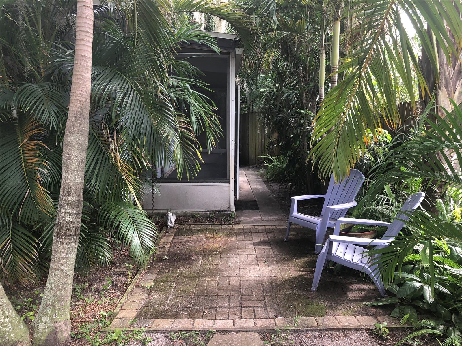 Image 2 of 39 For 122 19 Avenue N