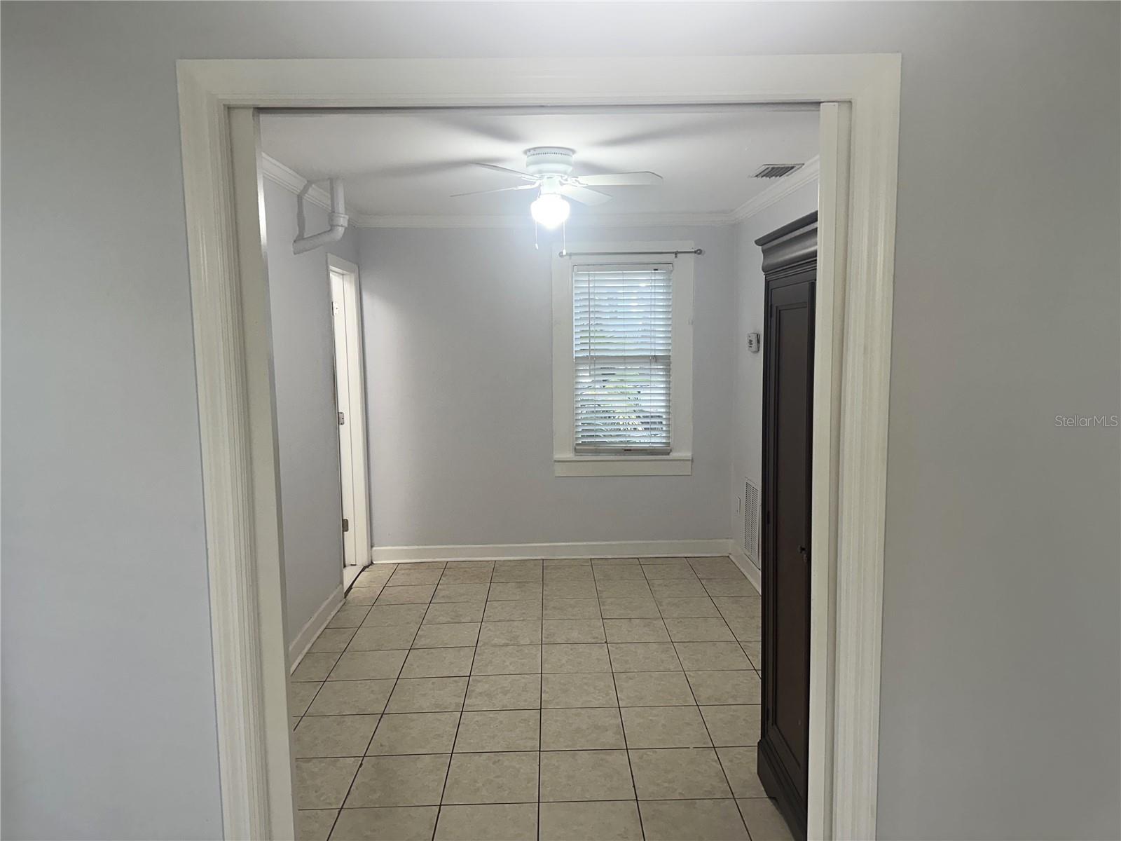 Image 20 of 39 For 122 19 Avenue N