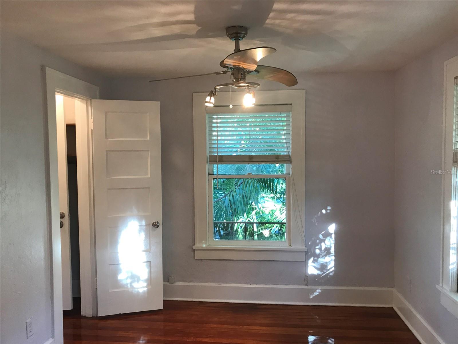Image 27 of 39 For 122 19 Avenue N