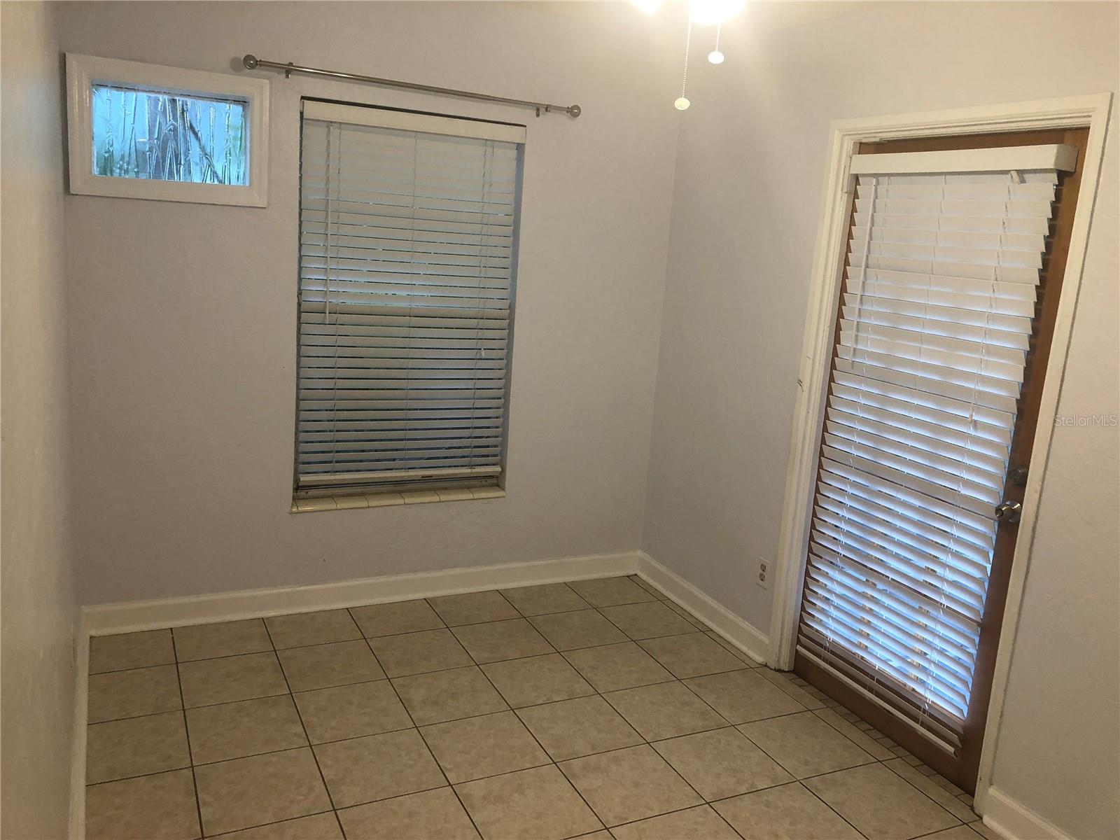 Image 32 of 39 For 122 19 Avenue N