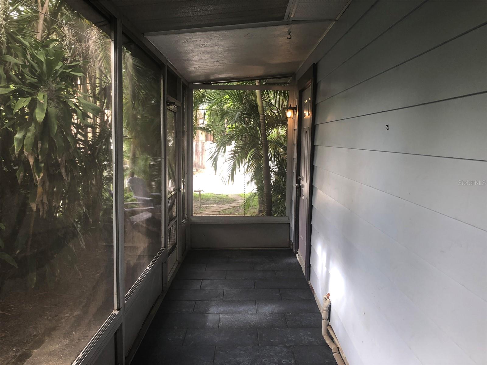 Image 4 of 39 For 122 19 Avenue N