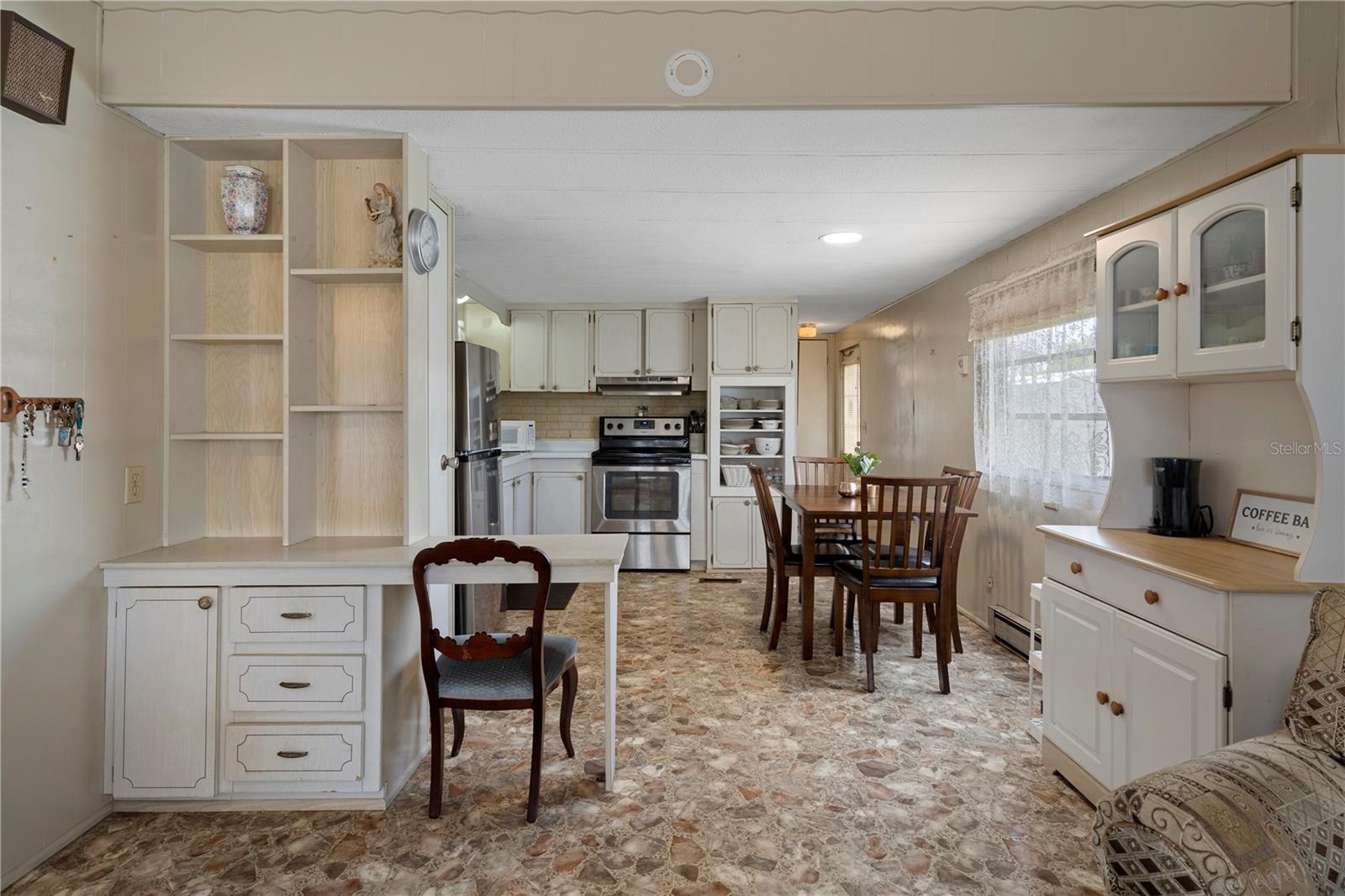 Image 11 of 32 For 6315 Connecticut Street