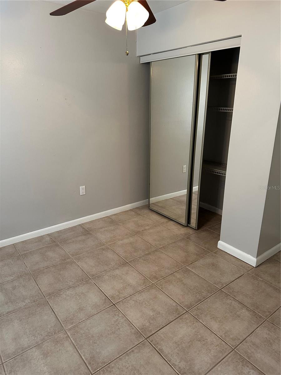 Image 19 of 27 For 2334 Colonial Court