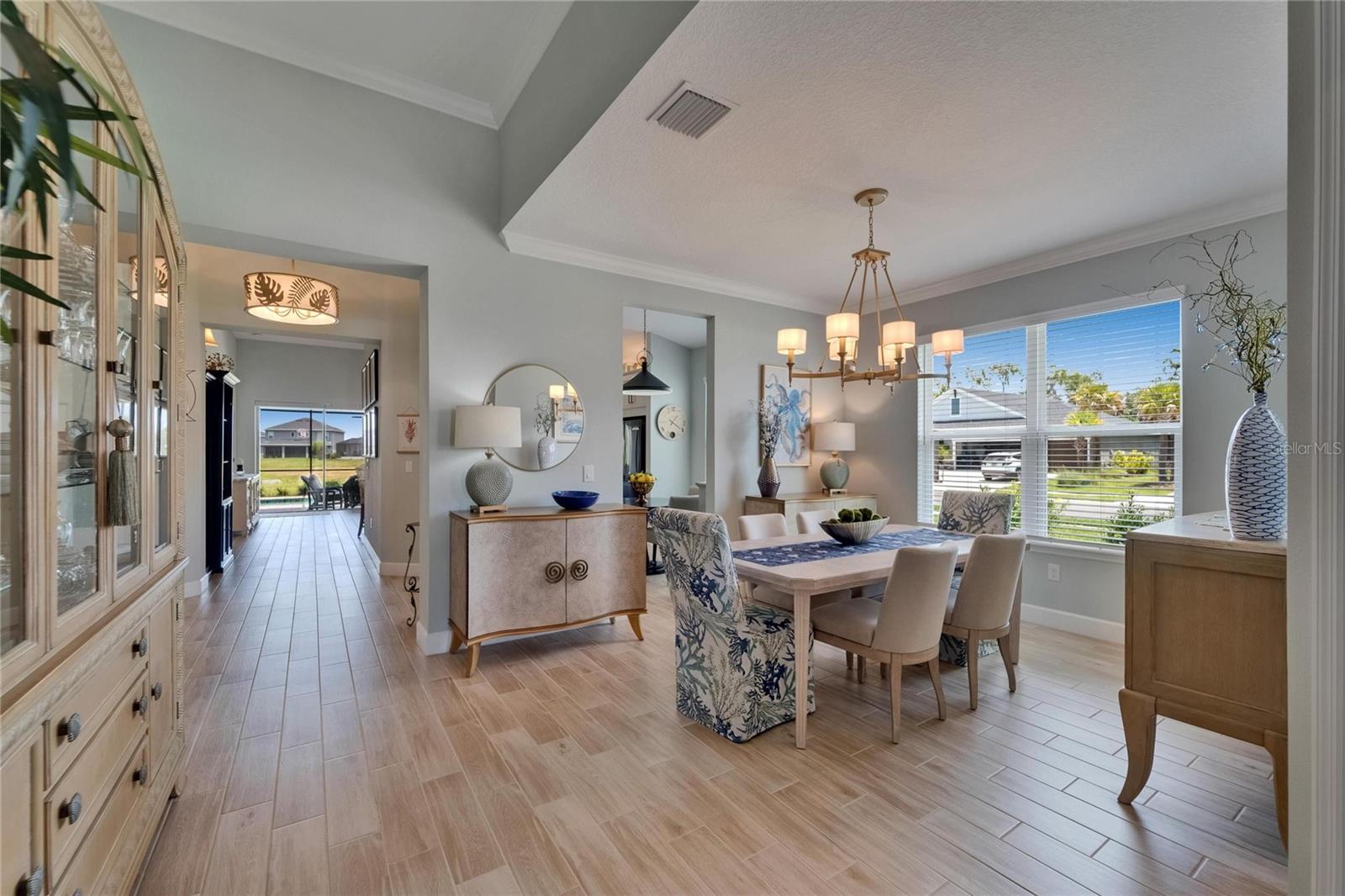 Image 11 of 60 For 5828 Clairwood Court