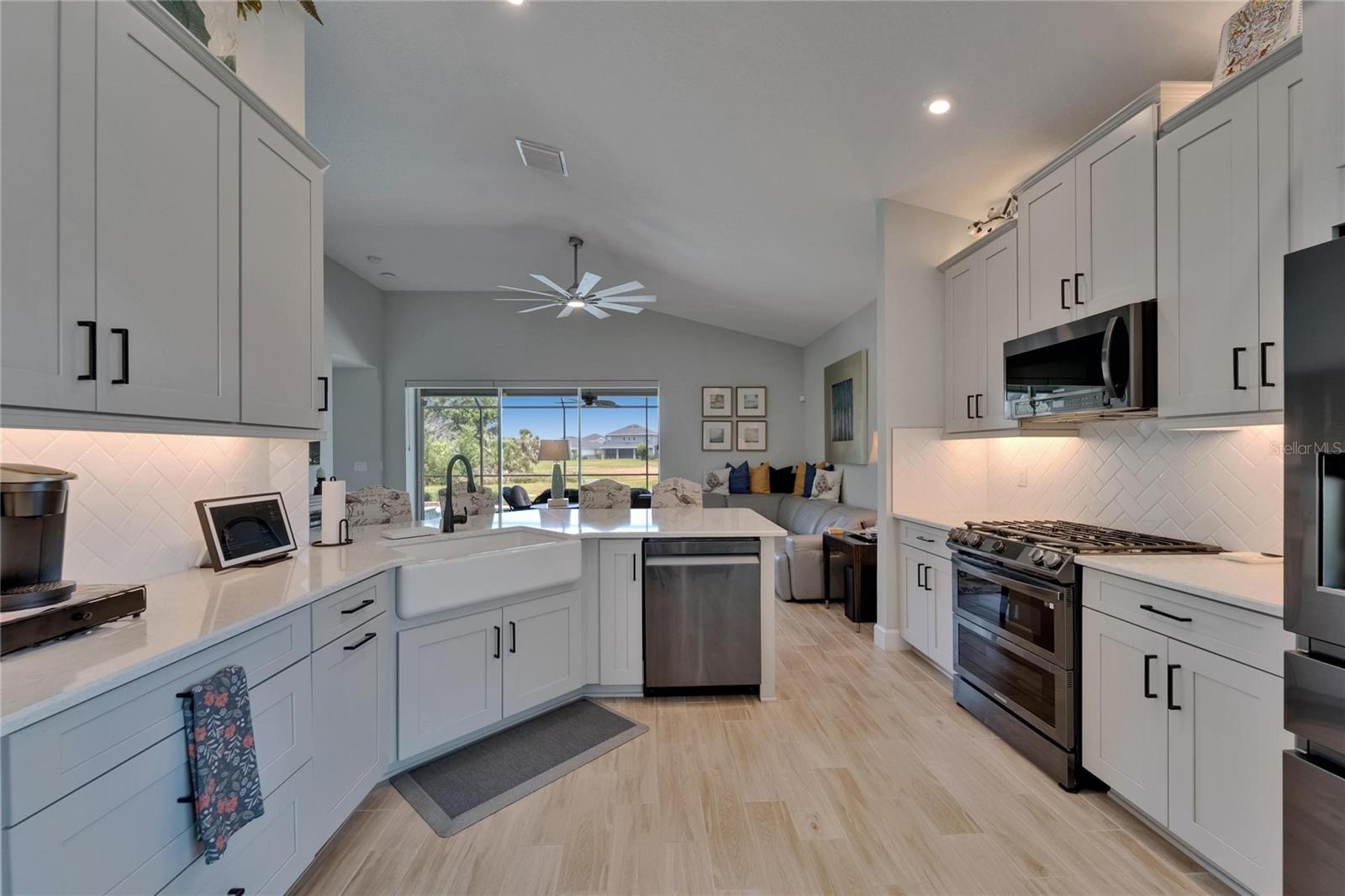 Image 12 of 60 For 5828 Clairwood Court