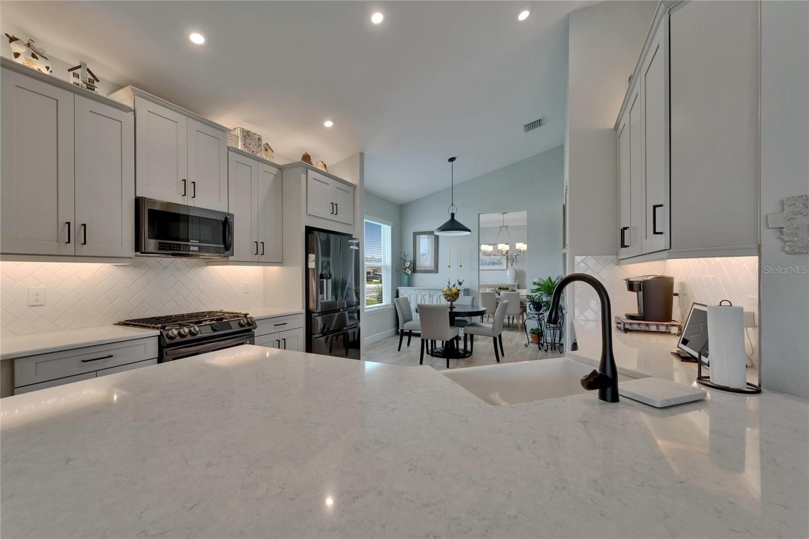 Image 14 of 60 For 5828 Clairwood Court