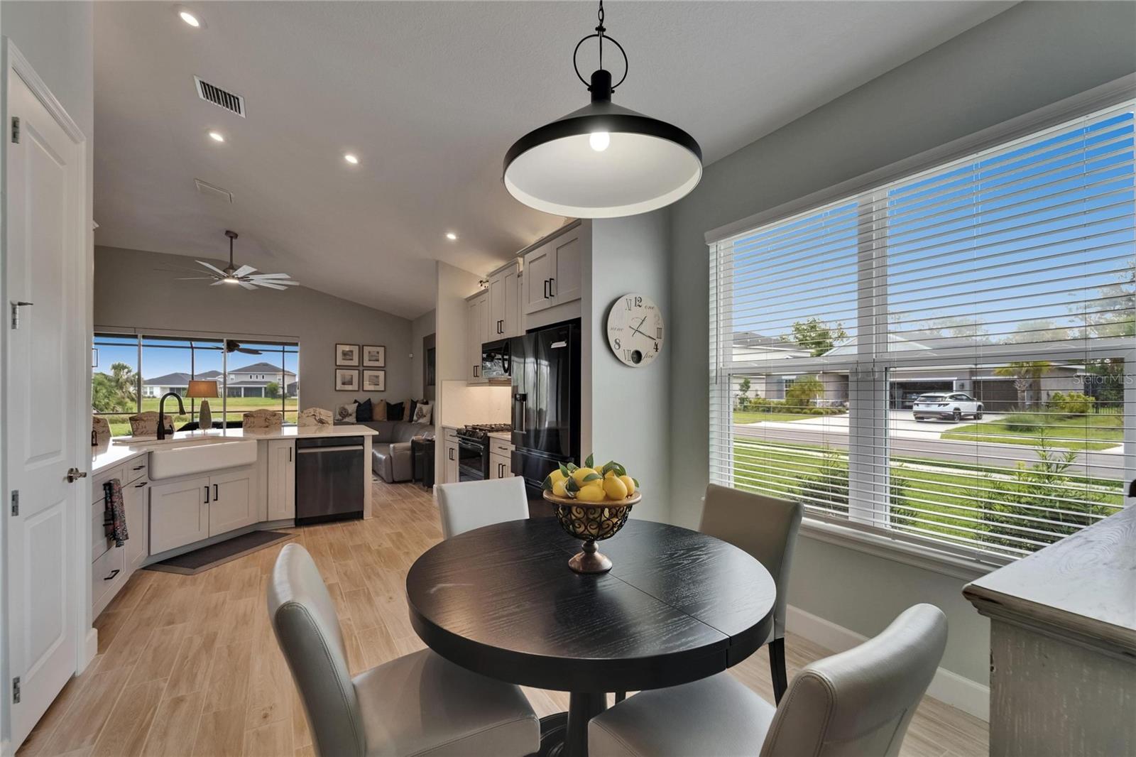 Image 17 of 60 For 5828 Clairwood Court