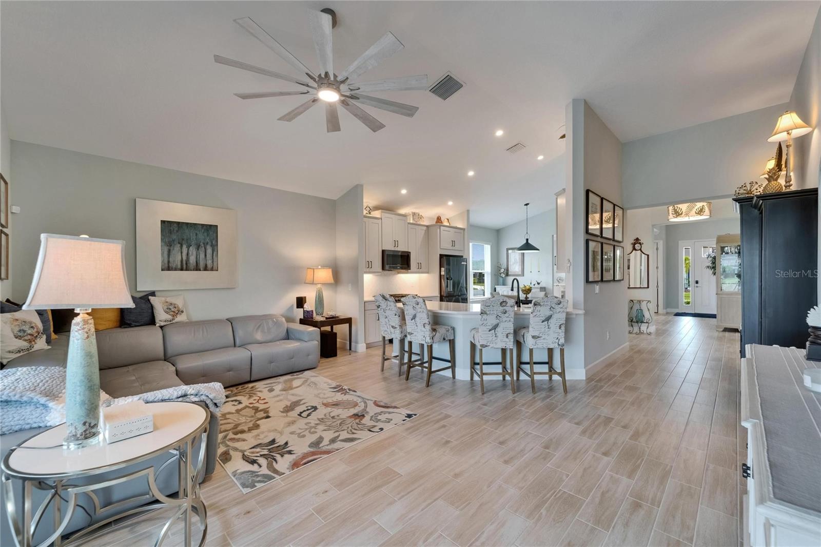 Image 21 of 60 For 5828 Clairwood Court