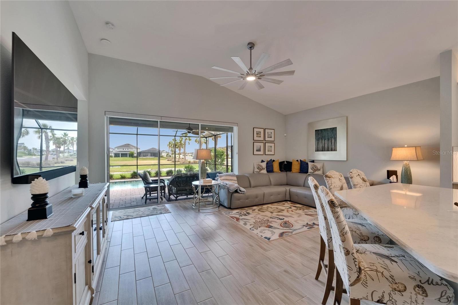 Image 22 of 60 For 5828 Clairwood Court