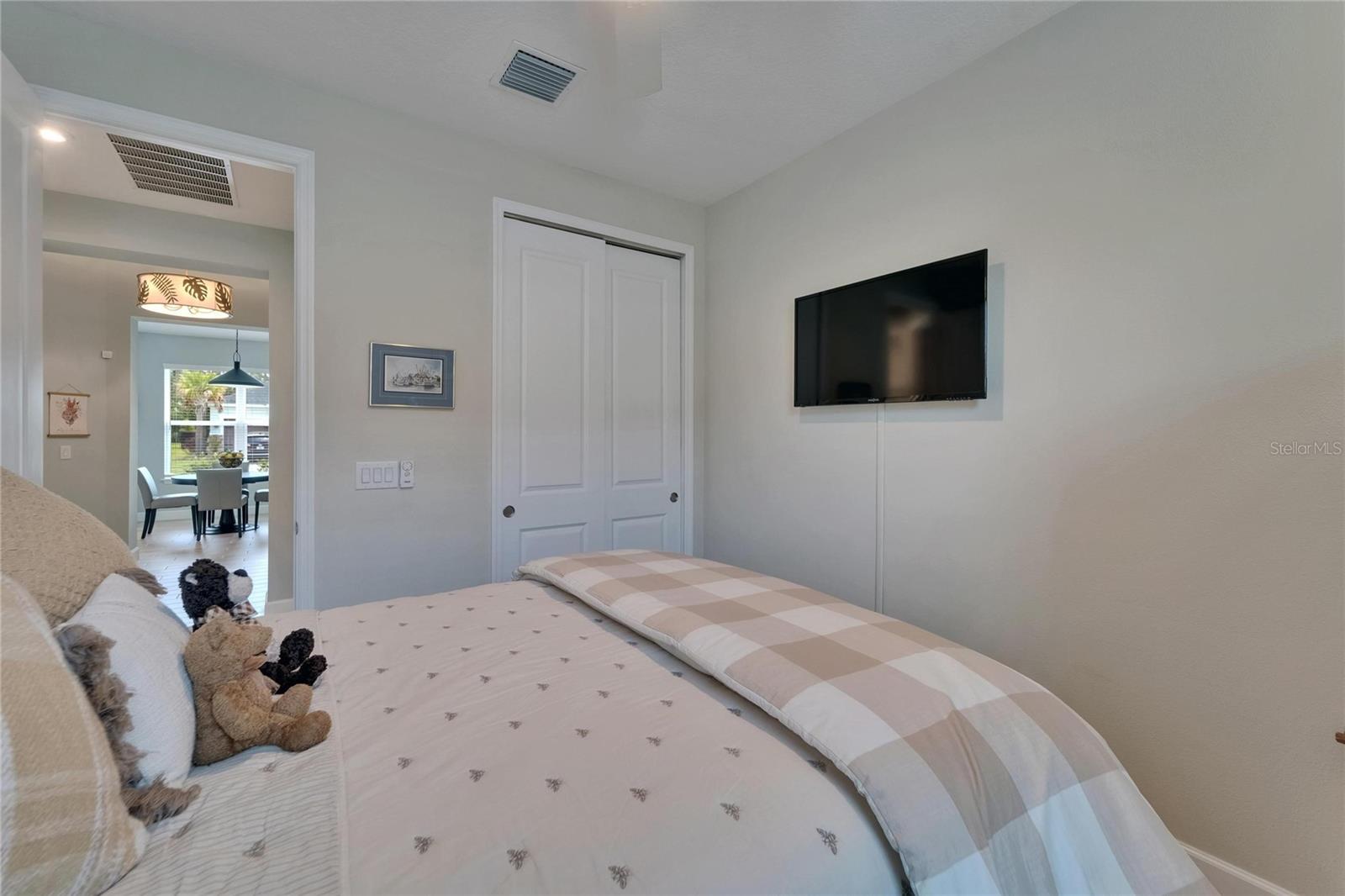 Image 42 of 60 For 5828 Clairwood Court