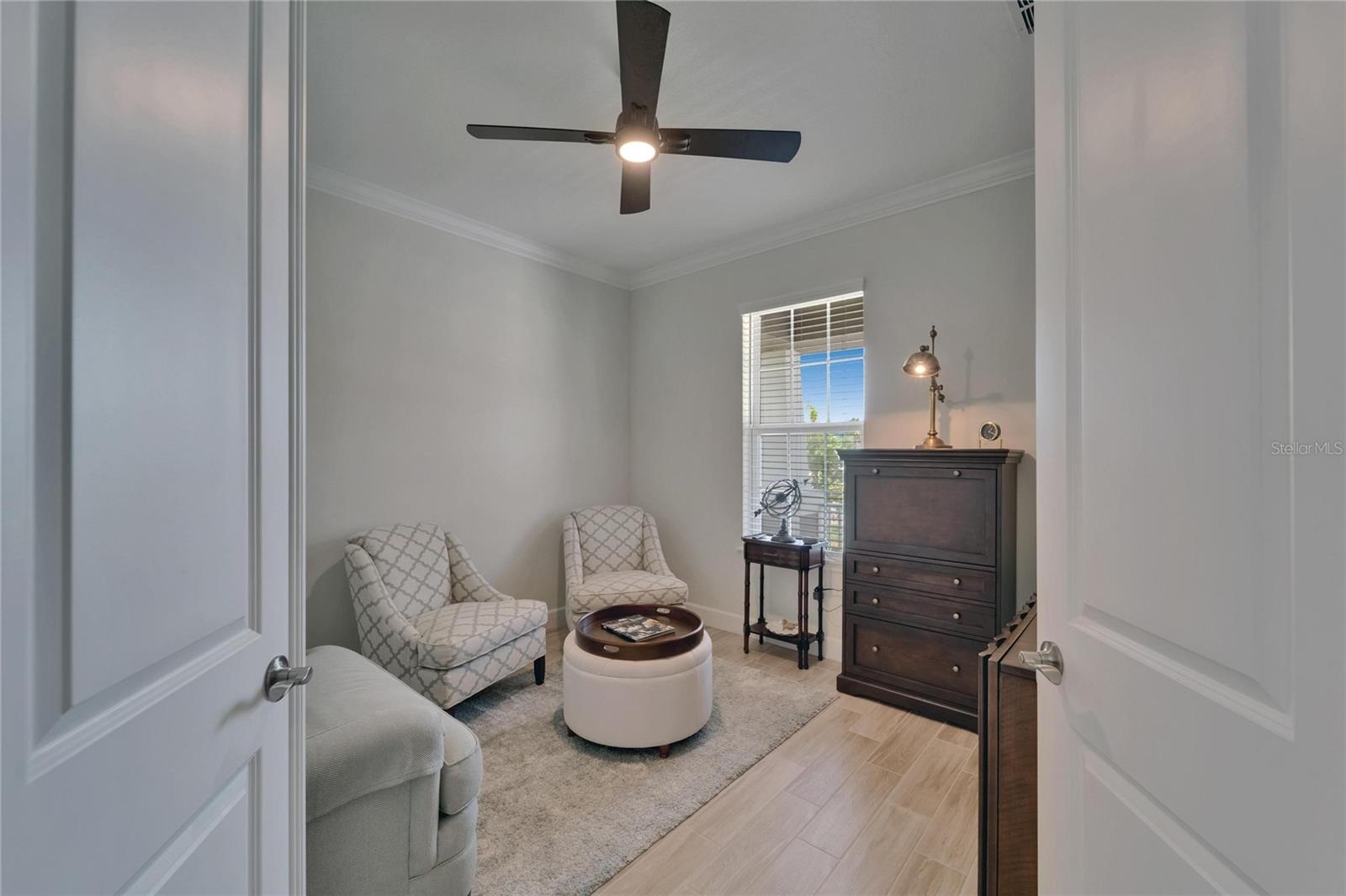 Image 6 of 60 For 5828 Clairwood Court