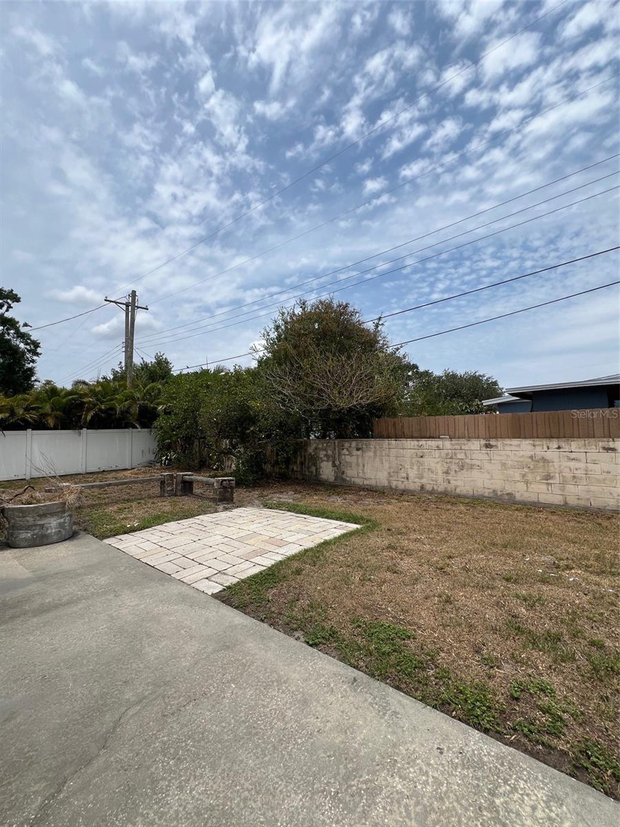 Image 24 of 24 For 627 Davis Boulevard