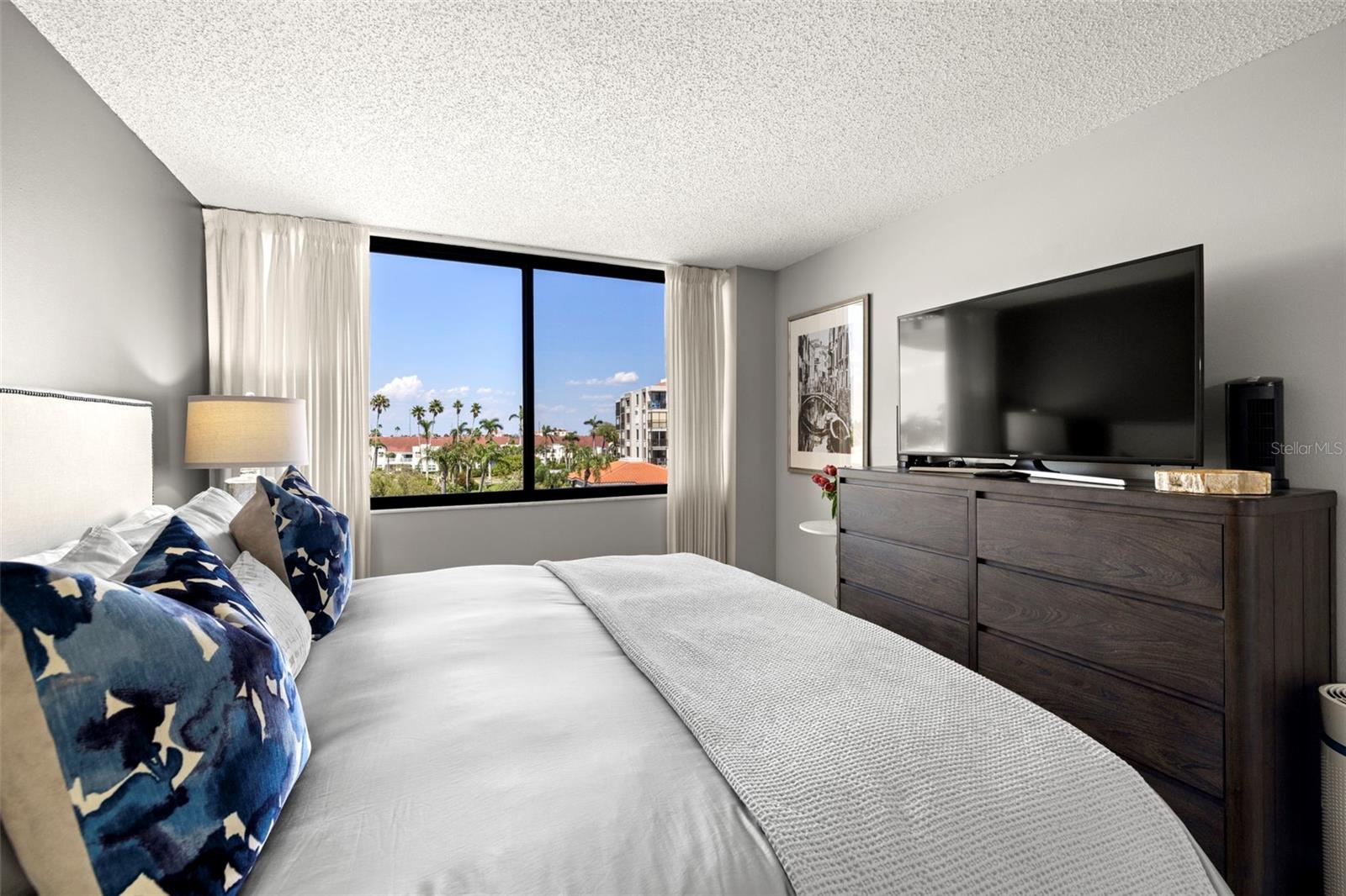 Image 17 of 45 For 6295 Bahia Del Mar Circle 406