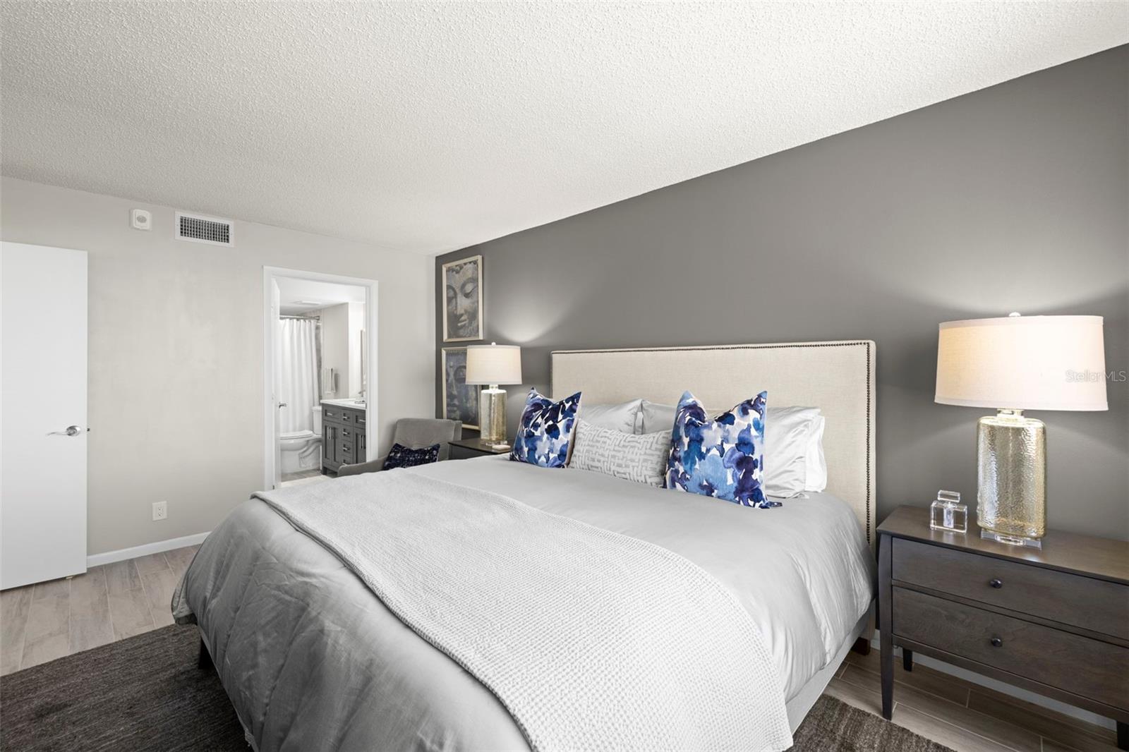 Image 18 of 45 For 6295 Bahia Del Mar Circle 406