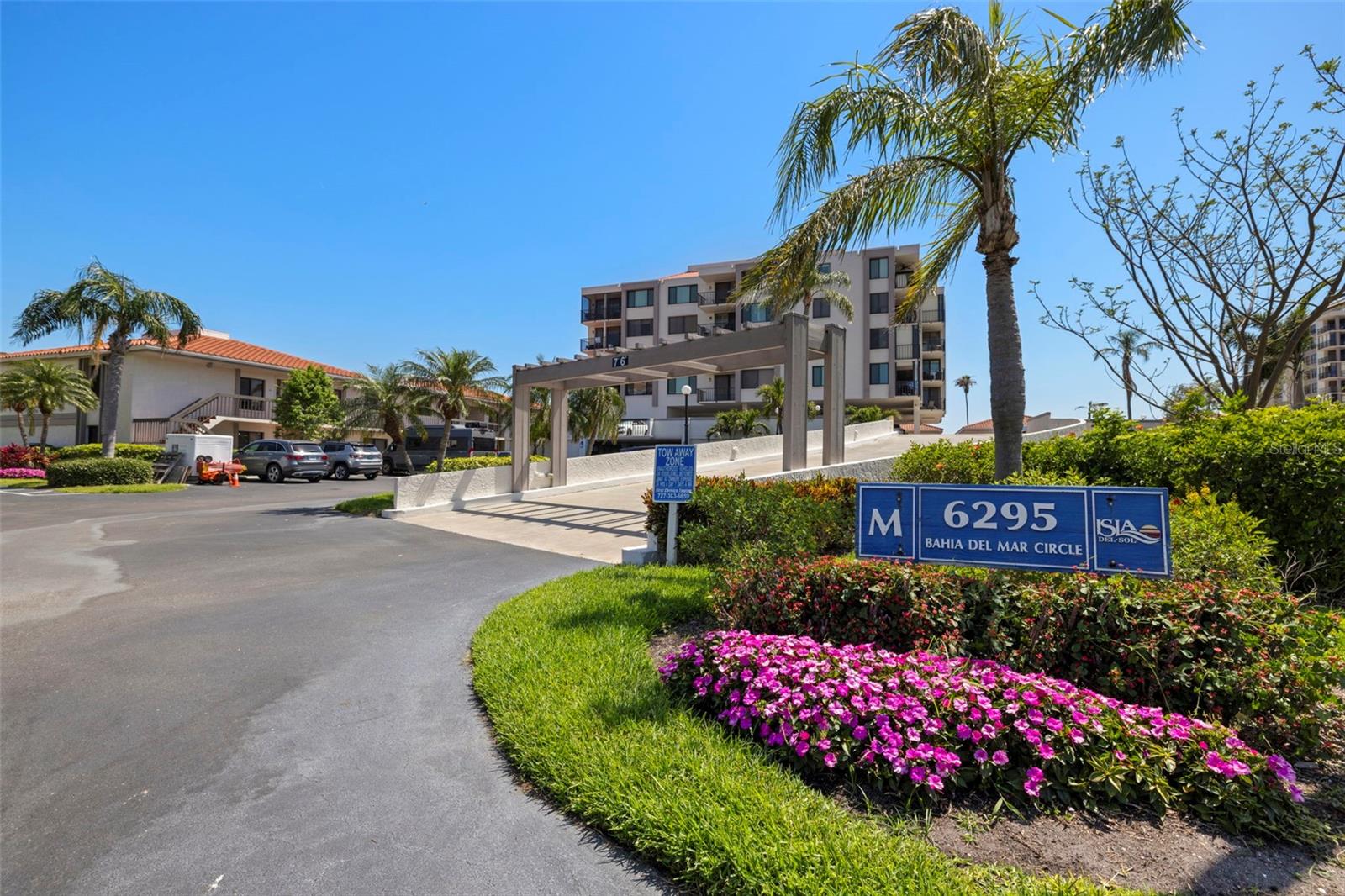 Image 2 of 45 For 6295 Bahia Del Mar Circle 406