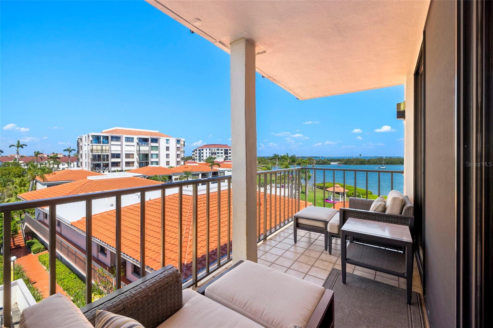 Image 26 of 45 For 6295 Bahia Del Mar Circle 406