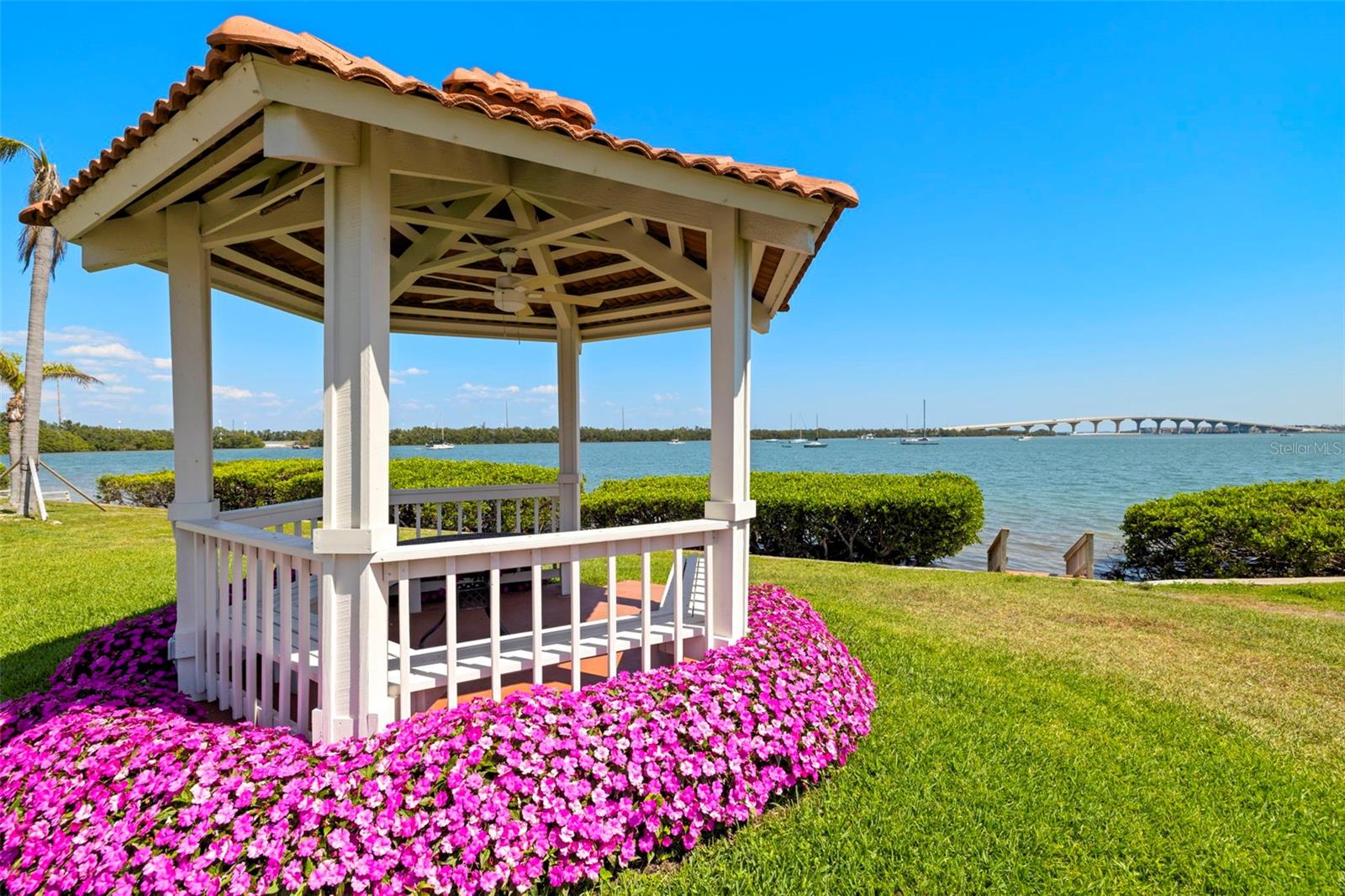 Image 32 of 45 For 6295 Bahia Del Mar Circle 406