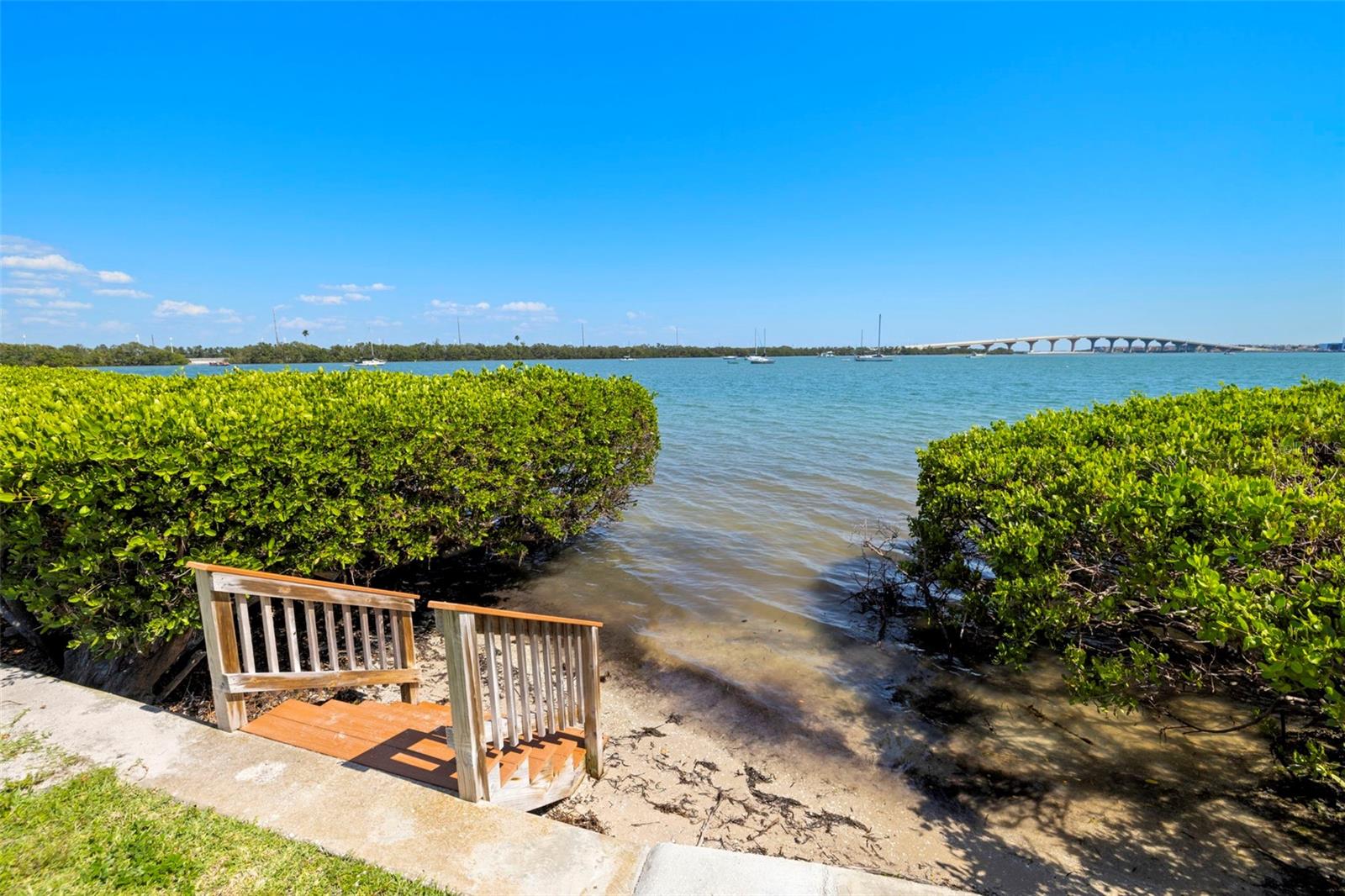 Image 33 of 45 For 6295 Bahia Del Mar Circle 406