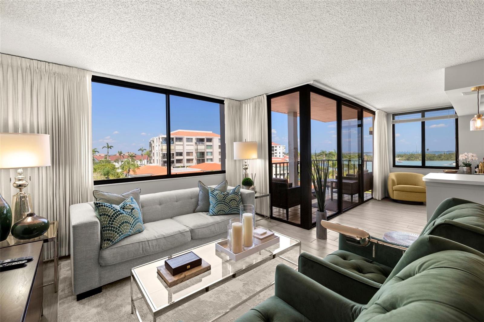 Image 7 of 45 For 6295 Bahia Del Mar Circle 406