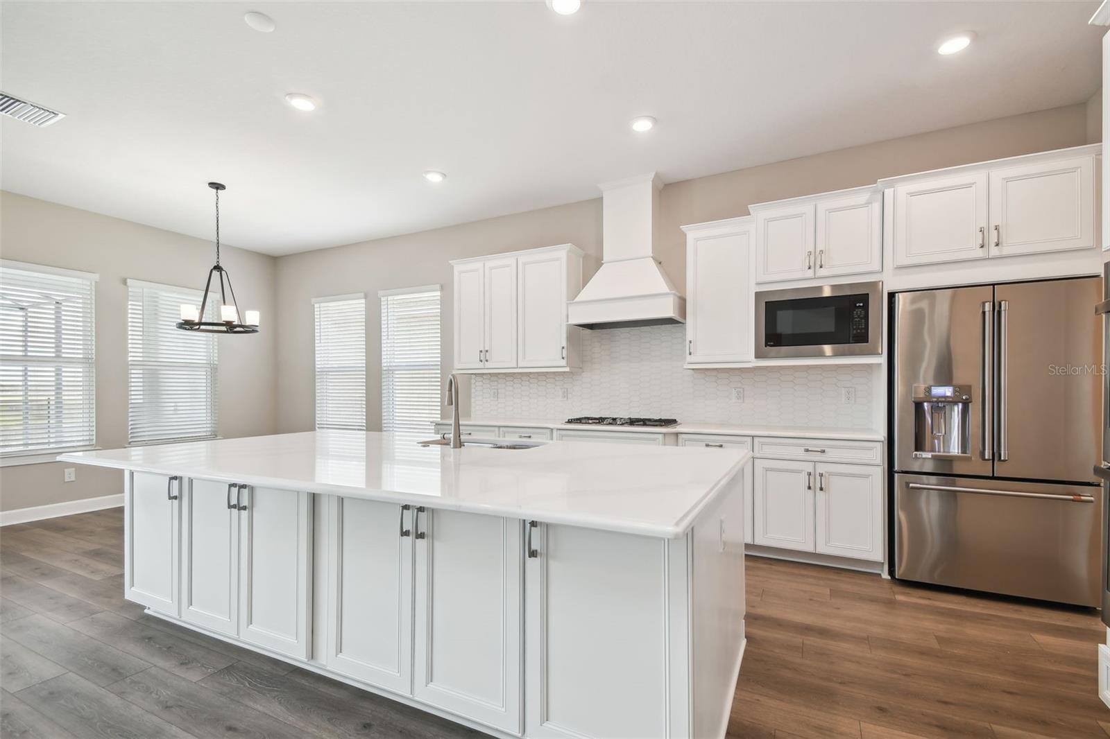 Listing photo id 9 for 34084 Torrent Lane