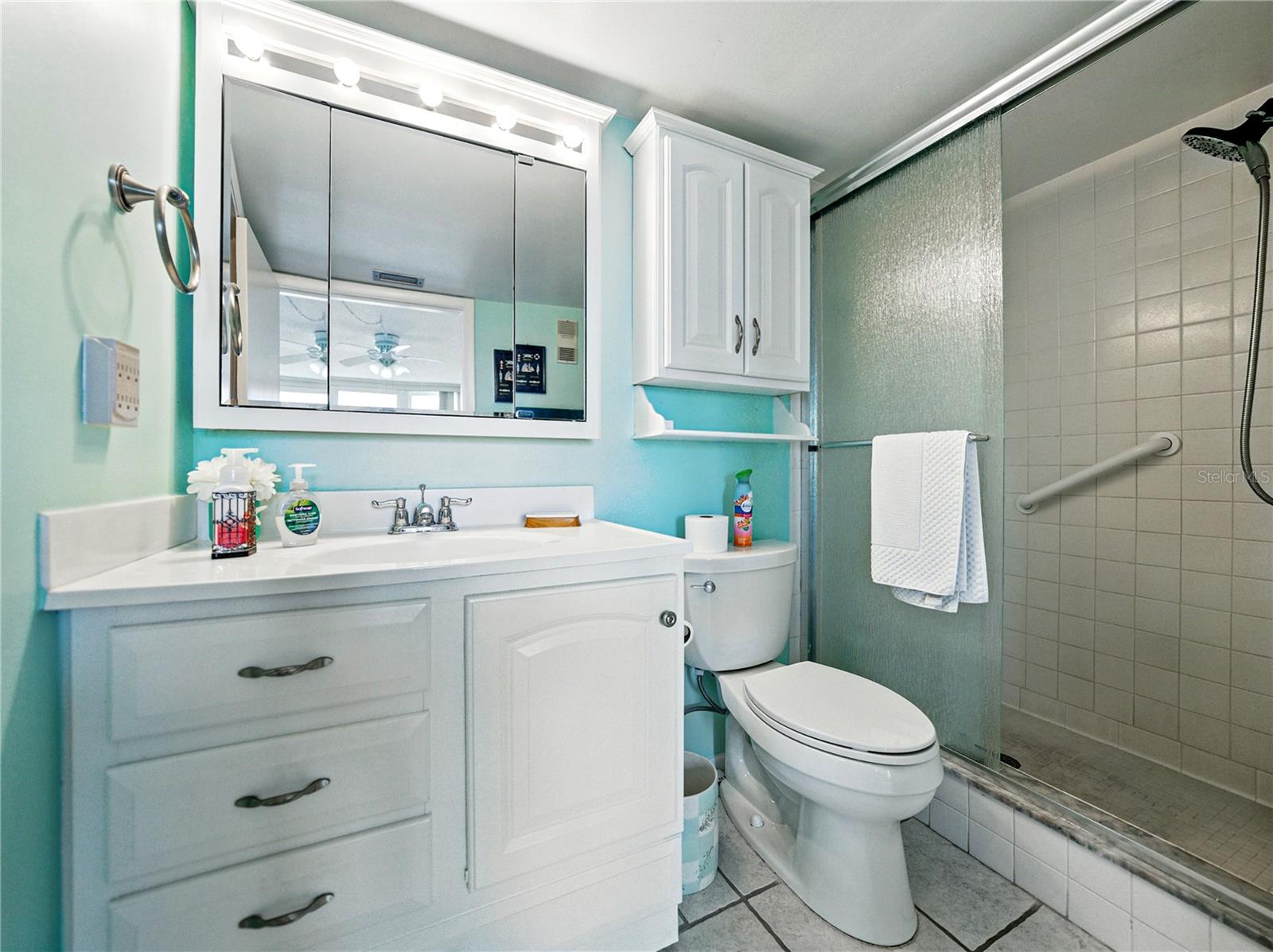 Image 10 of 49 For 7665 Sun Island Drive S 307