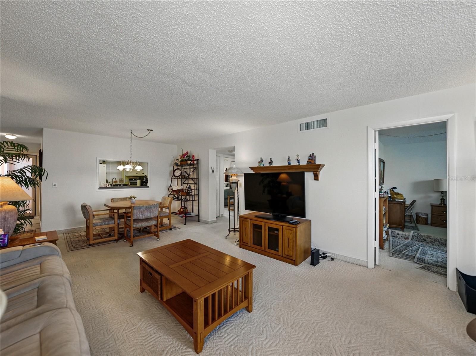 Image 41 of 49 For 7665 Sun Island Drive S 307
