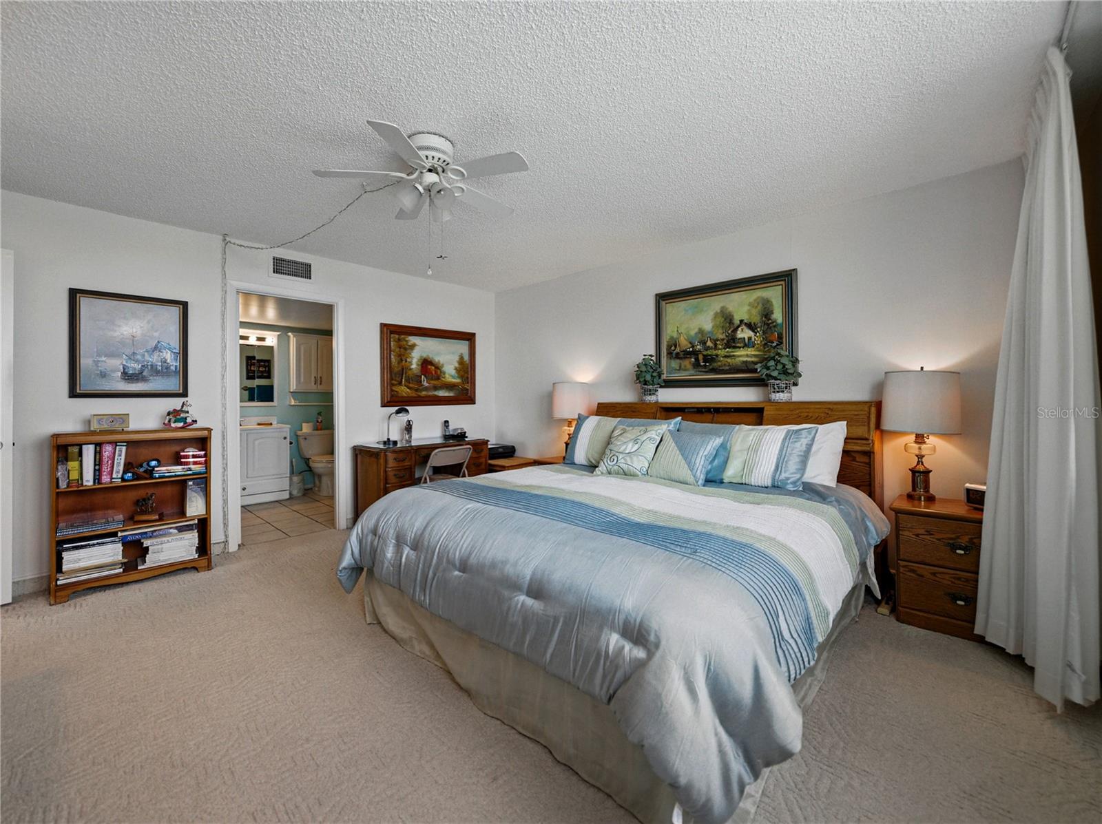 Image 5 of 49 For 7665 Sun Island Drive S 307