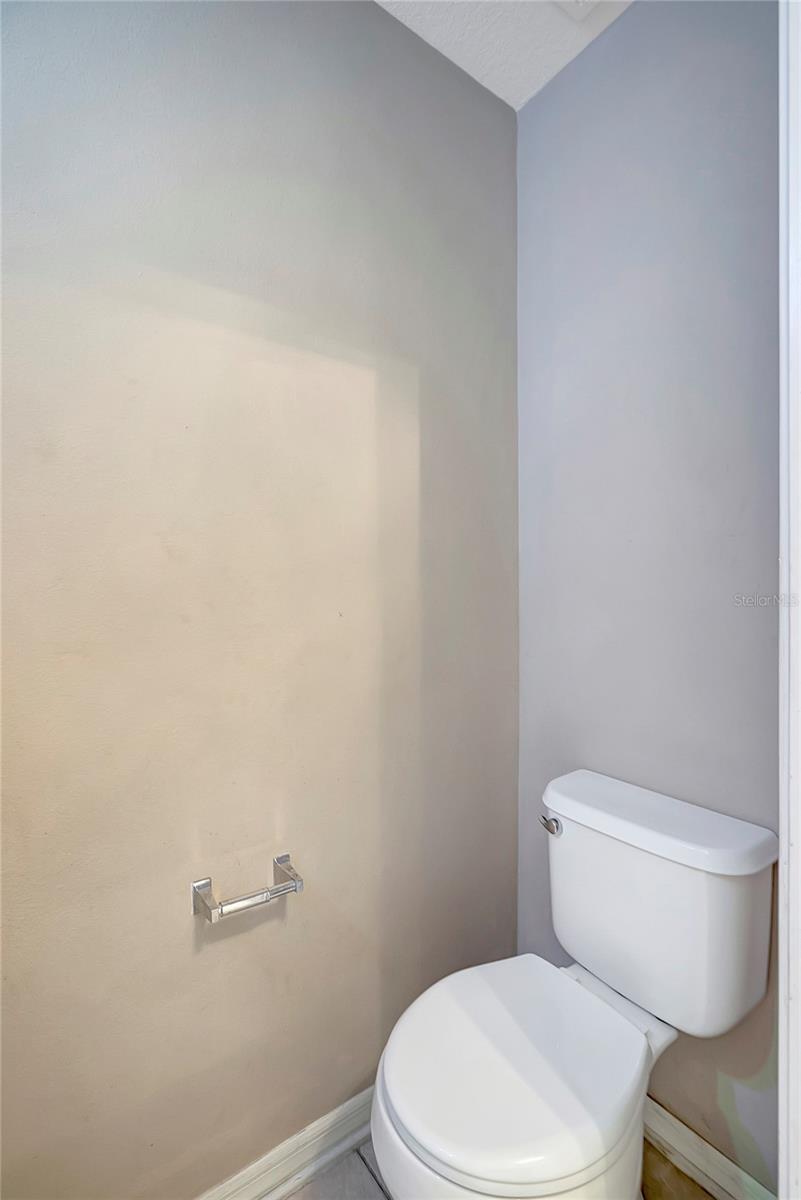 Image 4 of 20 For 6842 Dartmouth Hill Street