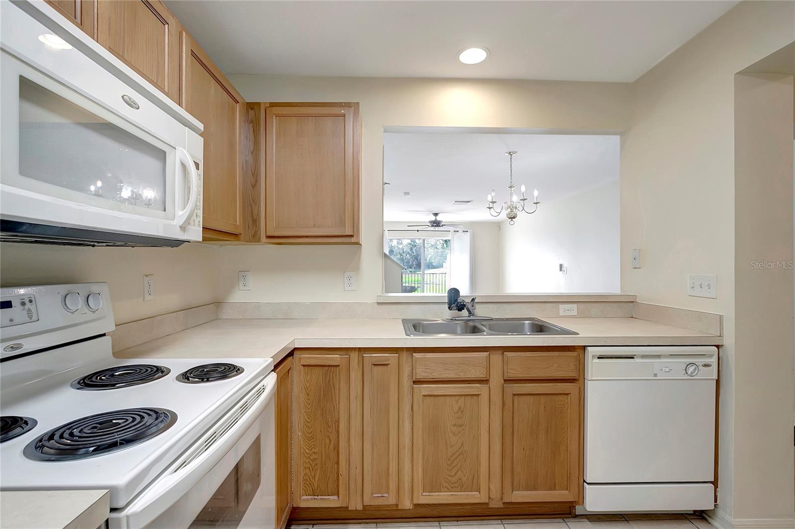 Image 6 of 20 For 6842 Dartmouth Hill Street