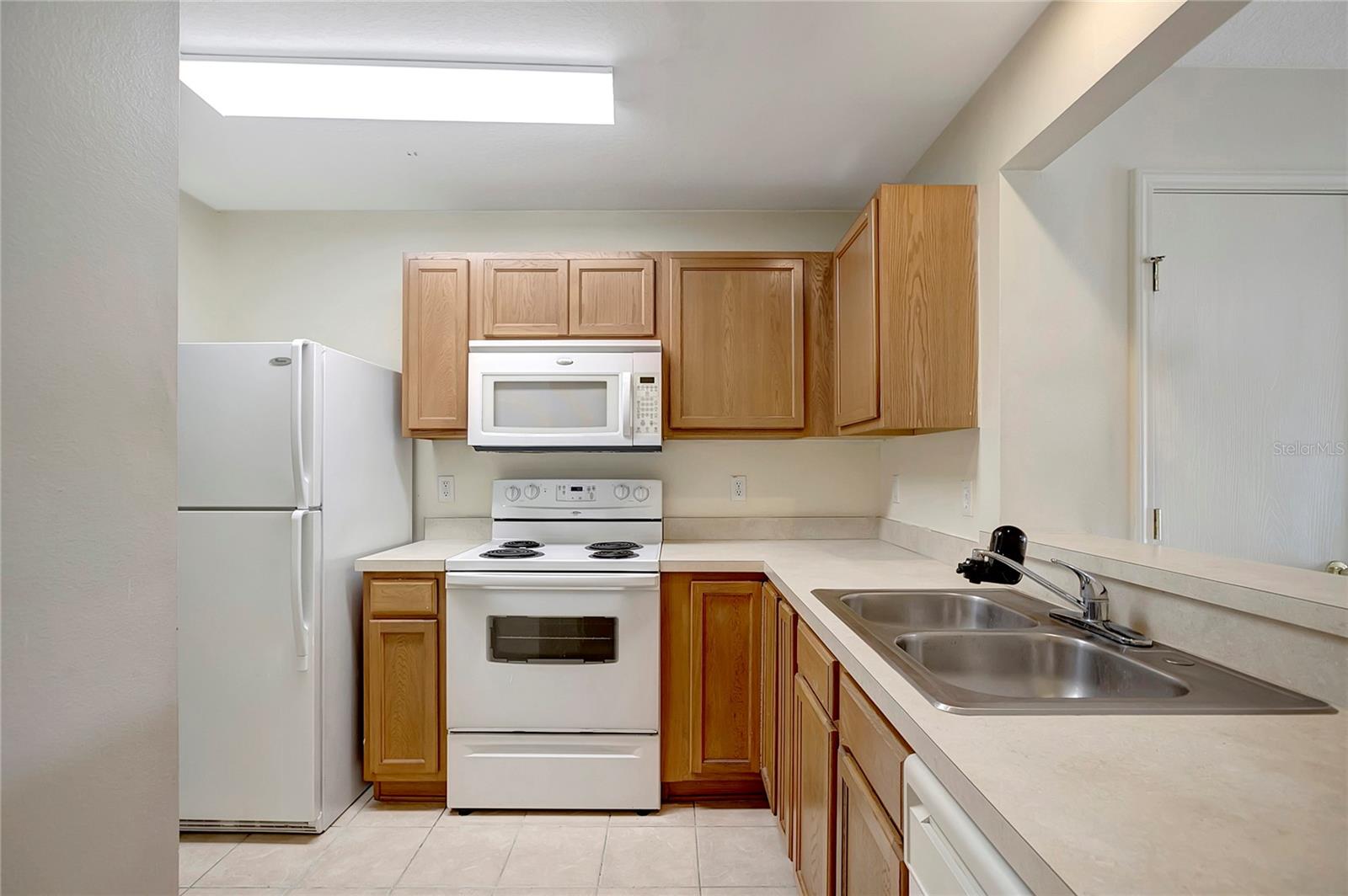Image 8 of 20 For 6842 Dartmouth Hill Street